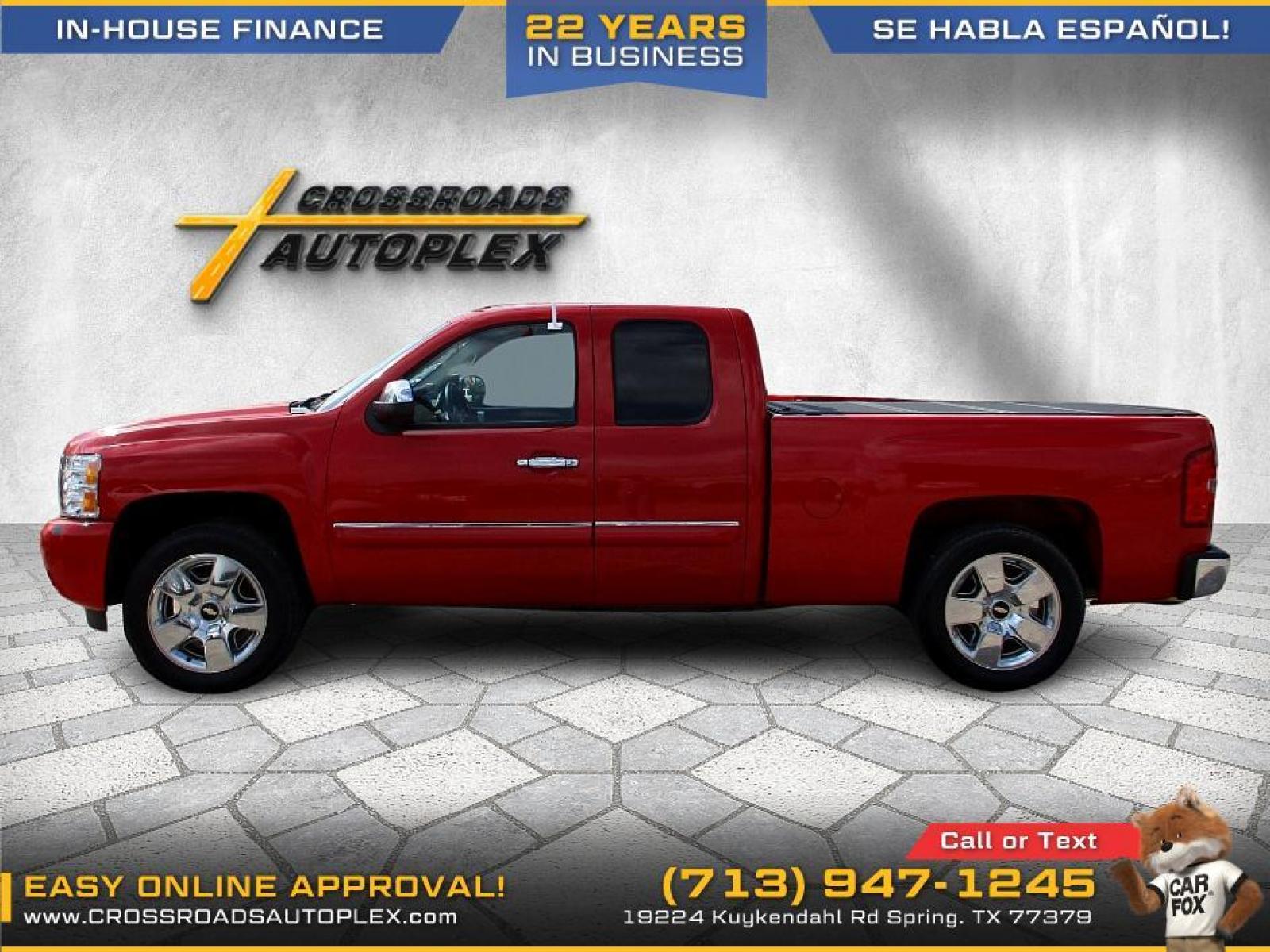 2011 RED /GRAY CHEVROLET SILVERADO 1500 LT Ext. Cab 2WD (1GCRCSE09BZ) with an 5.3L V8 OHV 16V FFV engine, 6-SPEED AUTOMATIC transmission, located at 19224 Kuykendahl Rd, Spring, TX, 77379, (713) 947-1245, 30.049259, -95.491402 - NEW ARRIVAL CHEVROLET SILVERADO CREW CAB PICKUP!! THIS IS A MUST SEE, 4DR CREW CAB, CLOTH INTERIOR WITH NO STAINS AND CUTS, GREAT MILEAGE, ENGINE AND TRANSMISSION RUNS SMOOTH AND FUNCTIONS PROPERLY, ICE COLD A/C, PASSED OUR MULTI-POINT INSPECTION AND READY FOR DELIVERY! ALMOST NEW TIRES AND EXTERIOR - Photo #5