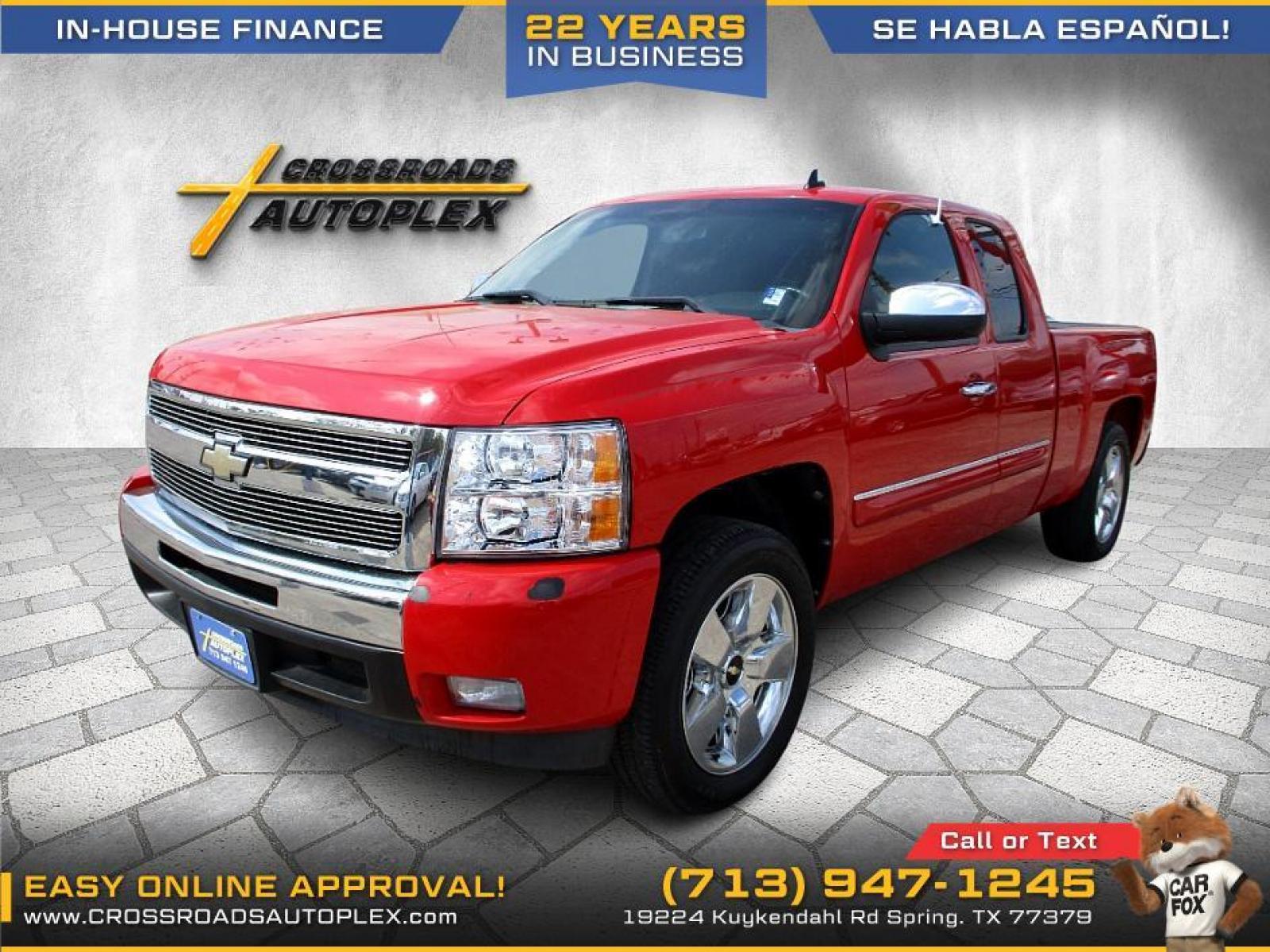 2011 RED /GRAY CHEVROLET SILVERADO 1500 LT Ext. Cab 2WD (1GCRCSE09BZ) with an 5.3L V8 OHV 16V FFV engine, 6-SPEED AUTOMATIC transmission, located at 19224 Kuykendahl Rd, Spring, TX, 77379, (713) 947-1245, 30.049259, -95.491402 - NEW ARRIVAL CHEVROLET SILVERADO CREW CAB PICKUP!! THIS IS A MUST SEE, 4DR CREW CAB, CLOTH INTERIOR WITH NO STAINS AND CUTS, GREAT MILEAGE, ENGINE AND TRANSMISSION RUNS SMOOTH AND FUNCTIONS PROPERLY, ICE COLD A/C, PASSED OUR MULTI-POINT INSPECTION AND READY FOR DELIVERY! ALMOST NEW TIRES AND EXTERIOR - Photo #6