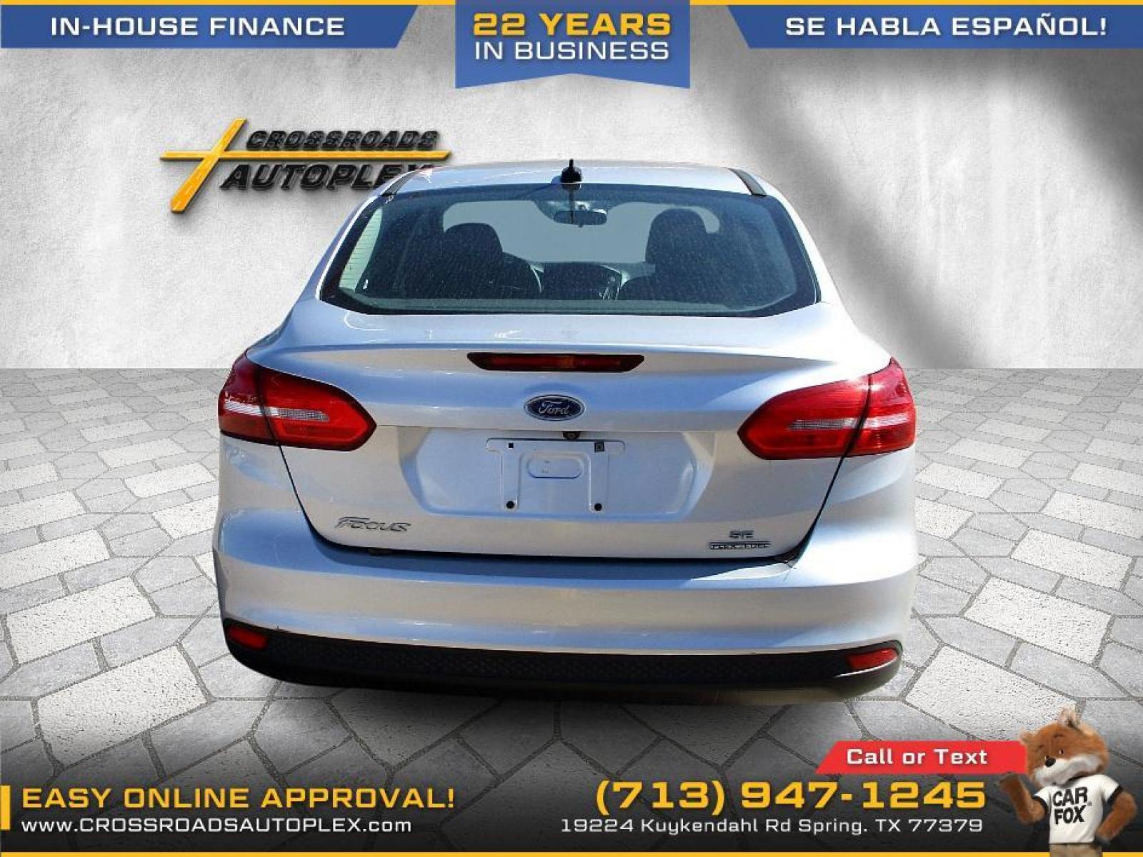 2015 SILVER FORD FOCUS SE Sedan (1FADP3F22FL) with an 2.0L L4 DOHC 16V engine, 5-SPEED MANUAL OR 6-SPEED AUTOMATIC transmission, located at 19224 Kuykendahl Rd, Spring, TX, 77379, (713) 947-1245, 30.049259, -95.491402 - Photo #3