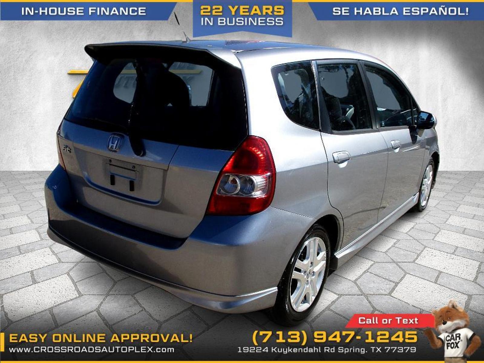 2008 SILVER /GRAY HONDA FIT Sport 5-Speed AT (JHMGD38648S) with an 1.5L L4 SOHC 16V engine, 5-SPEED AUTOMATIC transmission, located at 19224 Kuykendahl Rd, Spring, TX, 77379, (713) 947-1245, 30.049259, -95.491402 - Photo #2