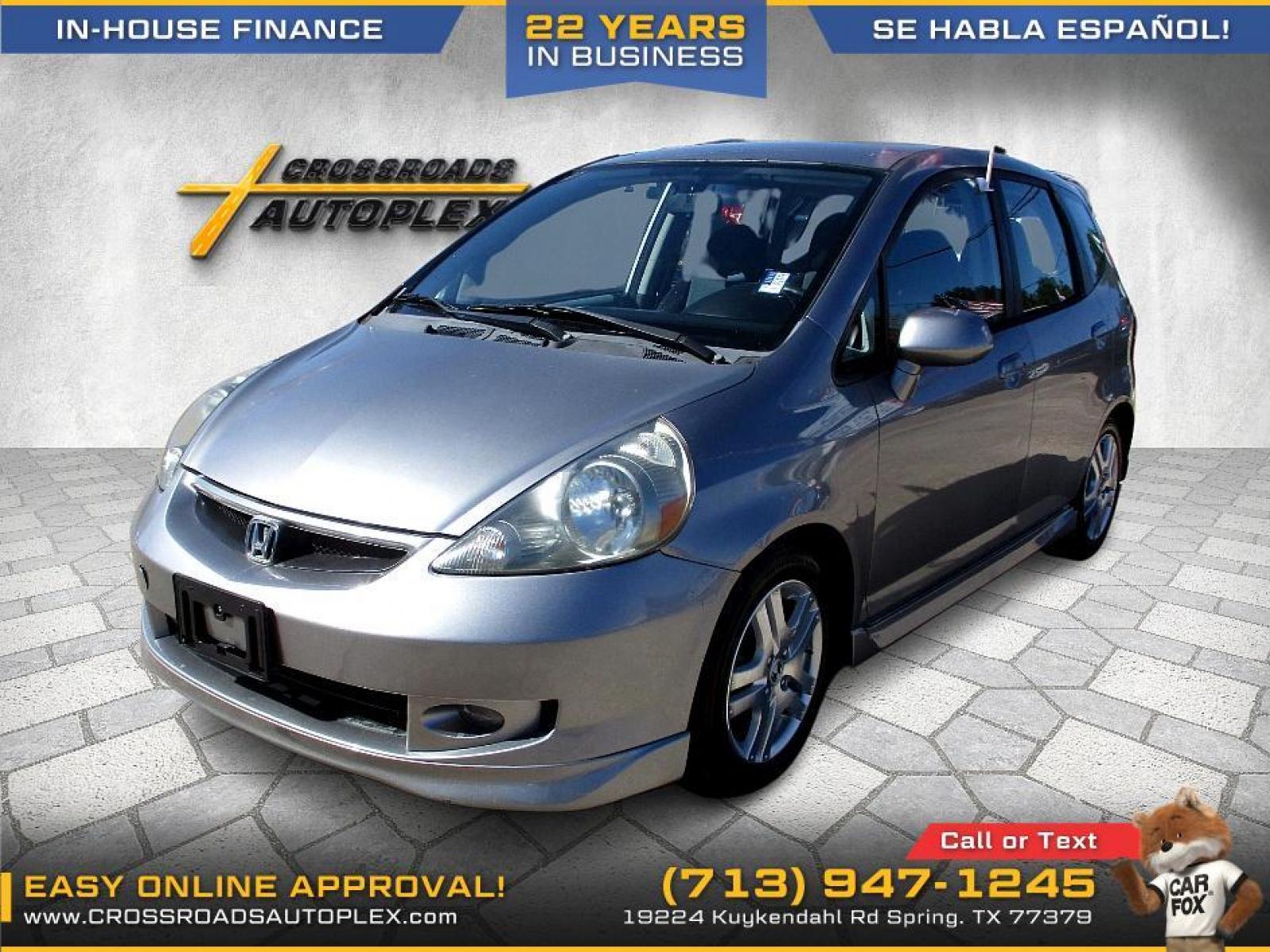 2008 SILVER /GRAY HONDA FIT Sport 5-Speed AT (JHMGD38648S) with an 1.5L L4 SOHC 16V engine, 5-SPEED AUTOMATIC transmission, located at 19224 Kuykendahl Rd, Spring, TX, 77379, (713) 947-1245, 30.049259, -95.491402 - Photo #6