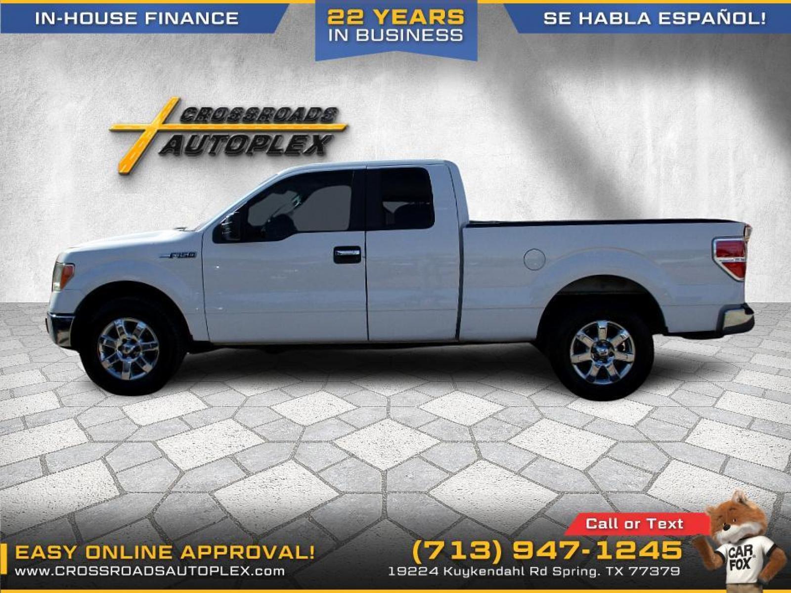 2010 WHITE /GRAY FORD F-150 Lariat SuperCab 6.5-ft. Bed 2WD (1FTEX1CW7AF) with an 4.6L V8 SOHC 16V engine, 4-SPEED AUTOMATIC OR 6-SPEED AUTOMATIC transmission, located at 19224 Kuykendahl Rd, Spring, TX, 77379, (713) 947-1245, 30.049259, -95.491402 - Photo #5