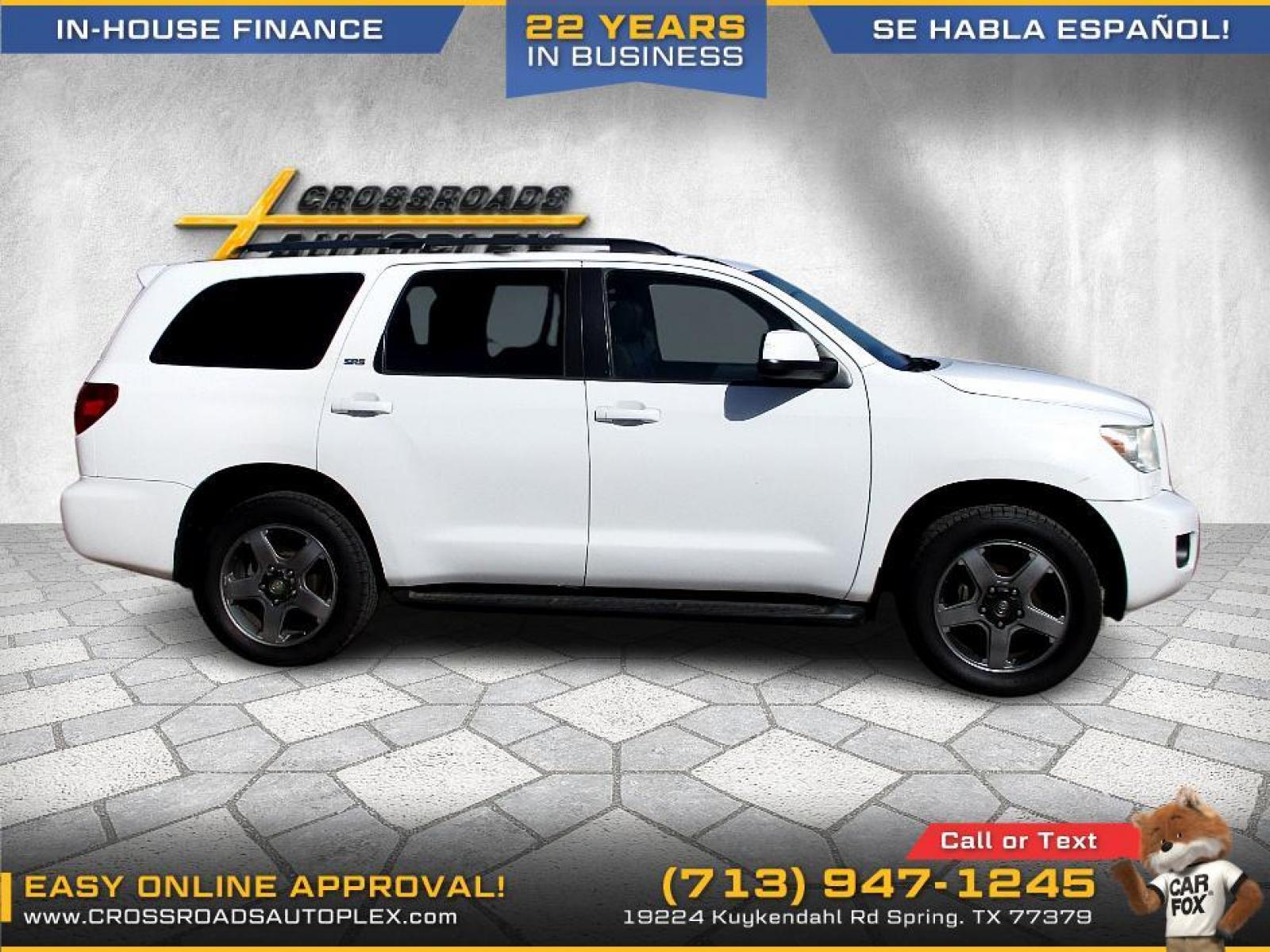 2015 WHITE /GRAY TOYOTA SEQUOIA SR5 5.7L 2WD (5TDZY5G19FS) with an 5.7L V8 DOHC 32V engine, 6-SPEED AUTOMATIC transmission, located at 19224 Kuykendahl Rd, Spring, TX, 77379, (713) 947-1245, 30.049259, -95.491402 - Photo #1