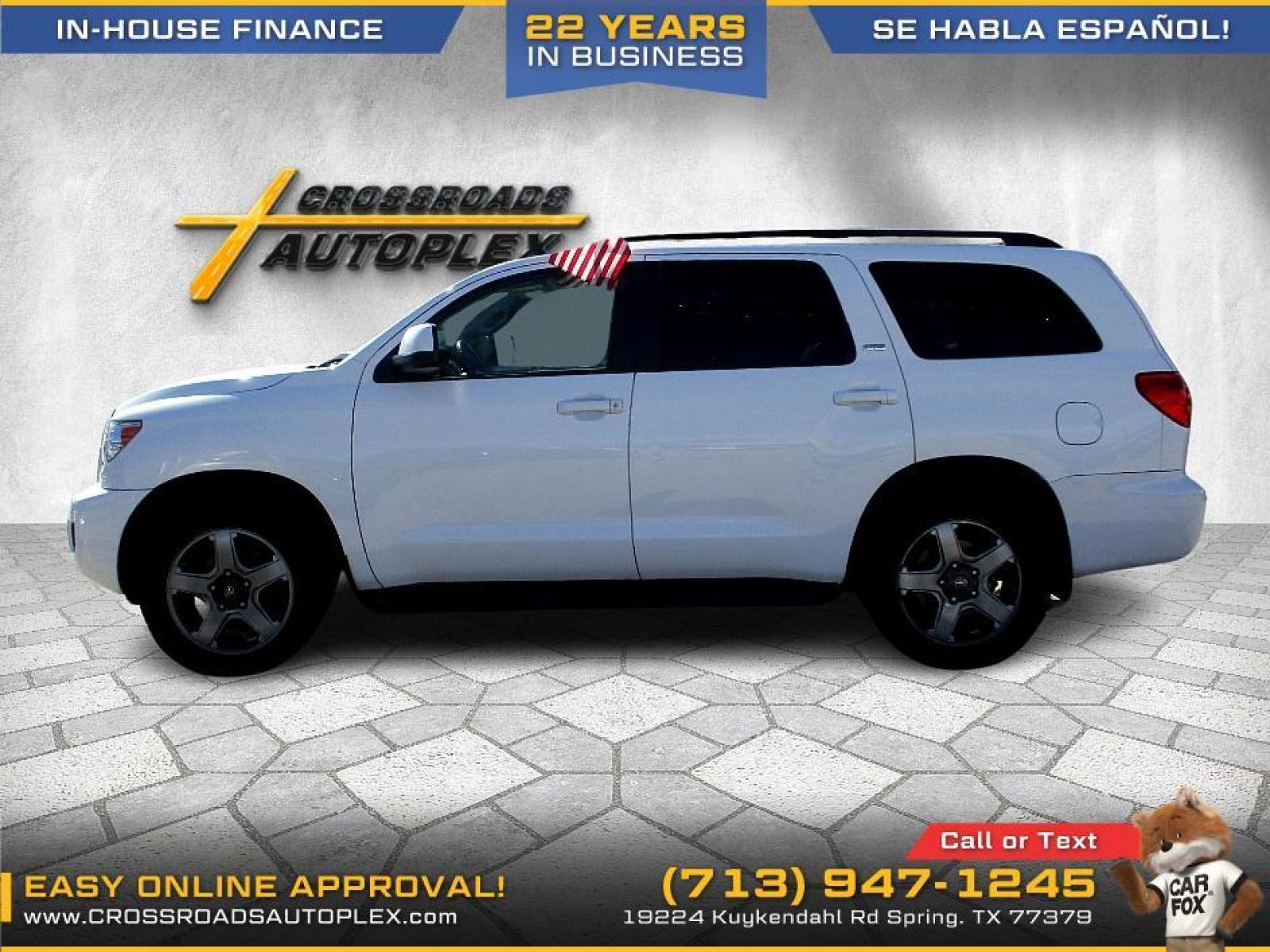 2015 WHITE /GRAY TOYOTA SEQUOIA SR5 5.7L 2WD (5TDZY5G19FS) with an 5.7L V8 DOHC 32V engine, 6-SPEED AUTOMATIC transmission, located at 19224 Kuykendahl Rd, Spring, TX, 77379, (713) 947-1245, 30.049259, -95.491402 - Photo #4