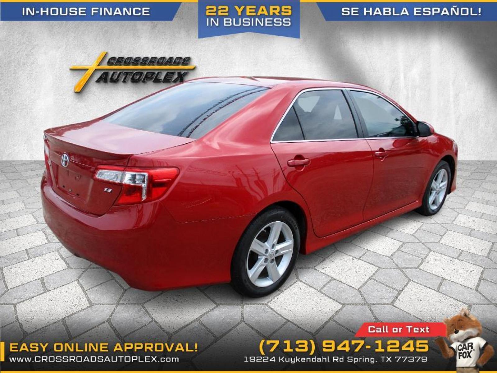 2013 RED /GRAY TOYOTA CAMRY SE (4T1BF1FK5DU) with an 2.5L L4 DOHC 16V engine, 6-SPEED AUTOMATIC transmission, located at 19224 Kuykendahl Rd, Spring, TX, 77379, (713) 947-1245, 30.049259, -95.491402 - 2007 TOYOTA CAMRY THAT JUST HIT THE LOT!! DONT WANT TO MISS THIS ONE, XTRA CLEAN 4-DOOR FULL SIZE SEDAN JUST ADDED TO OUR INVENTORY, SMOOTH DRIVE INTERIOR OF VEHICLE IS XTRA CLEAN WITH LEATHER SEATS & NO STAINS OR CUTS. EXTERIOR IS EQUALLY AS NICE WITH NO DOOR DINGS !THIS VEHICLE QUALIFIES FOR OUR I - Photo #4