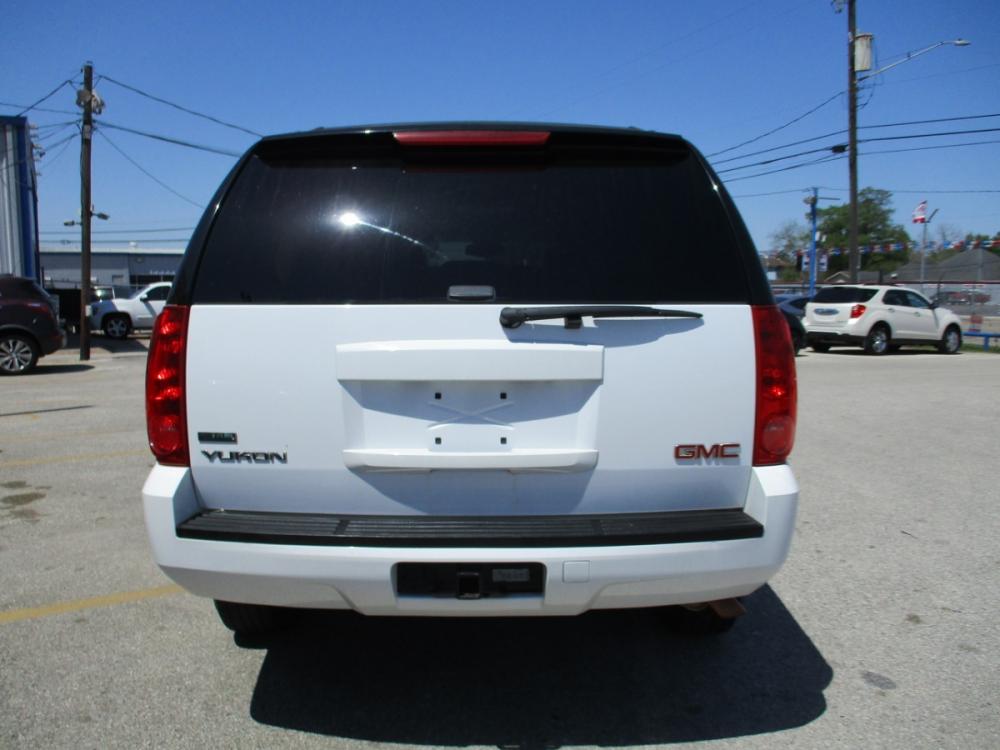 2011 WHITE GMC YUKON SLE1 2WD (1GKS1AE04BR) with an 5.3L V8 OHV 16V FFV engine, 6-SPEED AUTOMATIC transmission, located at 310 Spencer Hwy, South Houston, TX, 77587, (713) 947-1245, 29.664383, -95.228897 - LOOK!! NEW ARRIVAL GMC YUKON, THIS YUKON HAS GONE THROUGH CROSSROADS AUTOPLEX MULTI-POINT INSPECTION AND READY FOR DELIVERY. THIS VEHICLE IS EQUIPPED WITH 3RD SEATING FOR THE WHOLE FAMILY. POWER WINDOWS AND LOCKS, TILT, GREAT SOUND SYSTEM, LEATHER INTERIOR. MOTOR AND TRANSMISSION RUNS GREAT AND SHIF - Photo #3