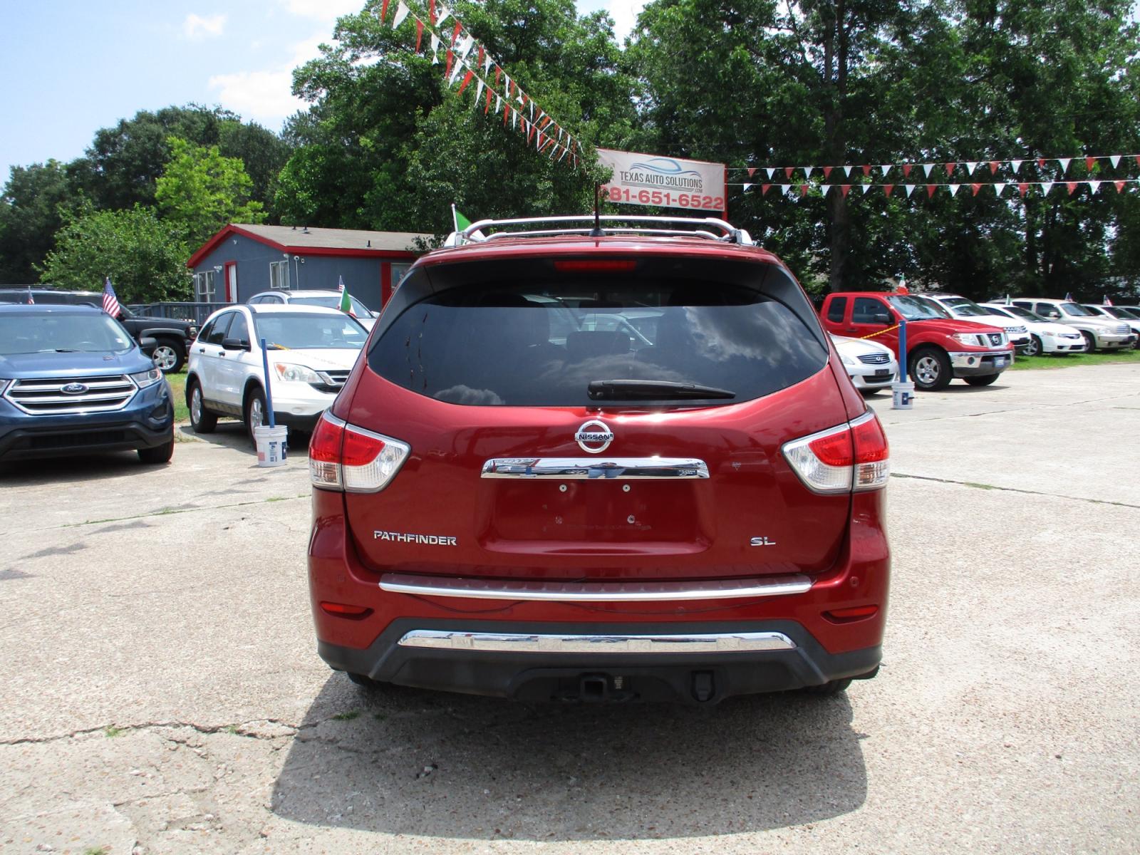 2014 RED NISSAN PATHFINDER S 2WD (5N1AR2MN1EC) with an 3.5L V6 DOHC 24V engine, CVT transmission, located at 19224 Kuykendahl Rd, Spring, TX, 77379, (713) 947-1245, 30.049259, -95.491402 - LOOK!! NEW ARRIVAL NISSAN PATHFINDER , THIS PATHFINDER HAS GONE THROUGH CROSSROADS AUTOPLEX MULTI-POINT INSPECTION AND READY FOR DELIVERY. THIS VEHICLE IS EQUIPPED WITH 3RD SEATING FOR THE WHOLE FAMILY. POWER WINDOWS AND LOCKS, TILT, GREAT SOUND SYSTEM, LEATHER INTERIOR. MOTOR AND TRANSMISSION RUNS - Photo #3