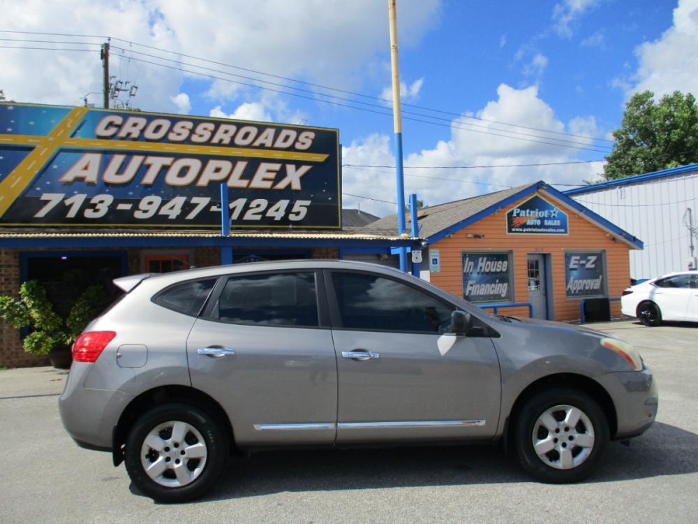 2012 SILVER NISSAN ROGUE S FWD Krom Edition (JN8AS5MT9CW) with an 2.5L L4 DOHC 16V engine, CVT transmission, located at 310 Spencer Hwy, South Houston, TX, 77587, (713) 947-1245, 29.664383, -95.228897 - Photo #1