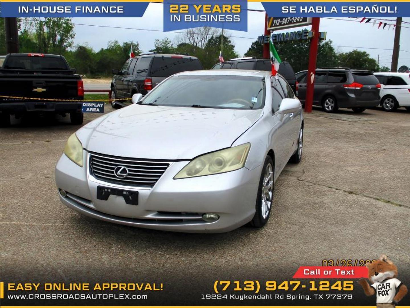 2007 SILVER /GRAY LEXUS ES 350 Sedan (JTHBJ46G472) with an 3.5L V6 DOHC 24V engine, 6-SPEED AUTOMATIC transmission, located at 19224 Kuykendahl Rd, Spring, TX, 77379, (713) 947-1245, 30.049259, -95.491402 - *********************** JUST HIT THE LOT 2007 LEXUS ES330 *************************** IF YOU ARE IN THE MARKET FOR A LUXURY SEDAN, LOOK NO FURTHER!! THIS LEXUS IS IN PRISTINE CONDITION INSIDE AND OUTSIDE. EQUIPPED WITH A V6 MOTOR JUST ENOUGHT HORSEPOWER THAT YOU WILL NEED!! NON SMOKER INSIDE WITH - Photo#0