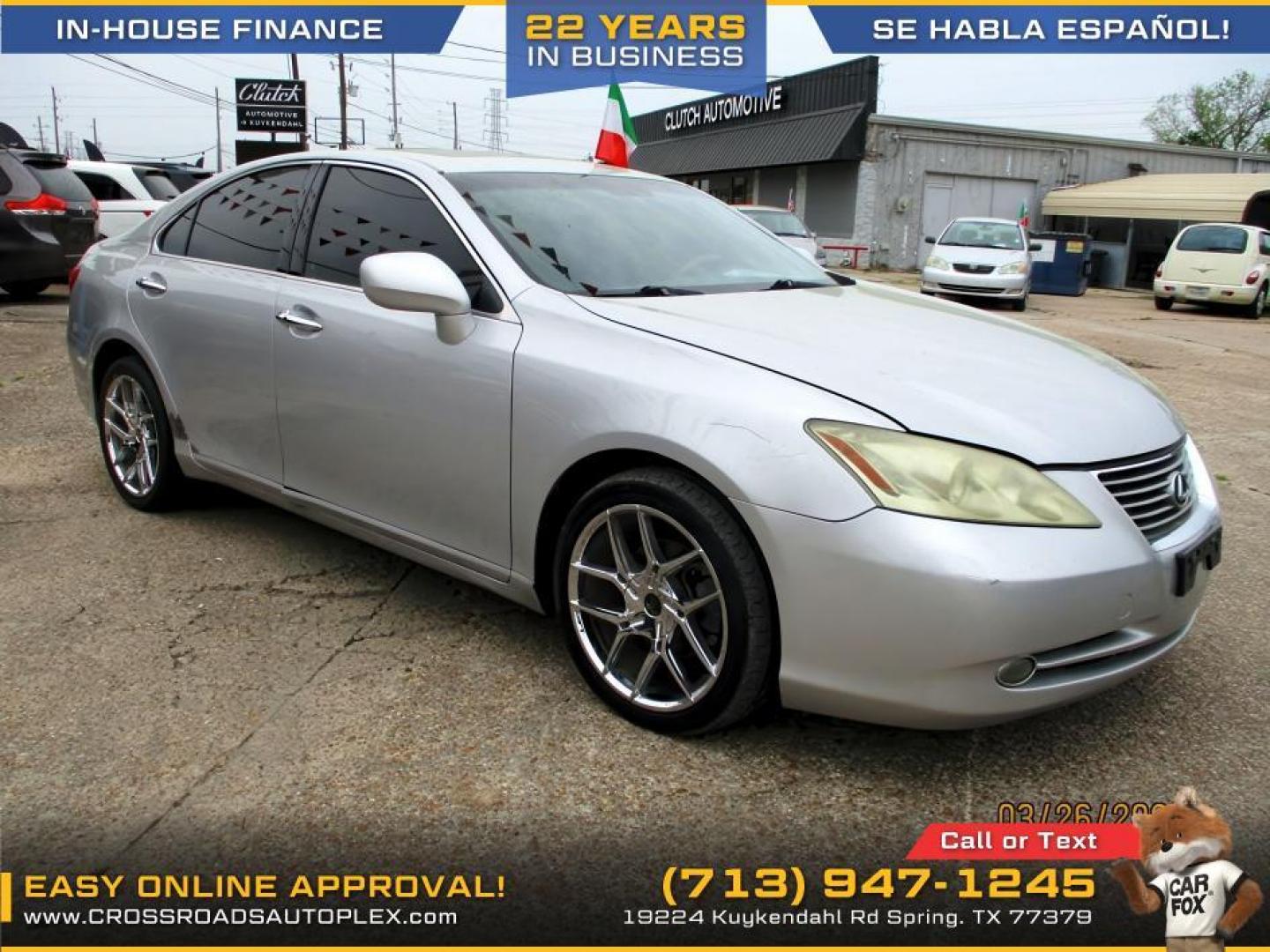 2007 SILVER /GRAY LEXUS ES 350 Sedan (JTHBJ46G472) with an 3.5L V6 DOHC 24V engine, 6-SPEED AUTOMATIC transmission, located at 19224 Kuykendahl Rd, Spring, TX, 77379, (713) 947-1245, 30.049259, -95.491402 - *********************** JUST HIT THE LOT 2007 LEXUS ES330 *************************** IF YOU ARE IN THE MARKET FOR A LUXURY SEDAN, LOOK NO FURTHER!! THIS LEXUS IS IN PRISTINE CONDITION INSIDE AND OUTSIDE. EQUIPPED WITH A V6 MOTOR JUST ENOUGHT HORSEPOWER THAT YOU WILL NEED!! NON SMOKER INSIDE WITH - Photo#5