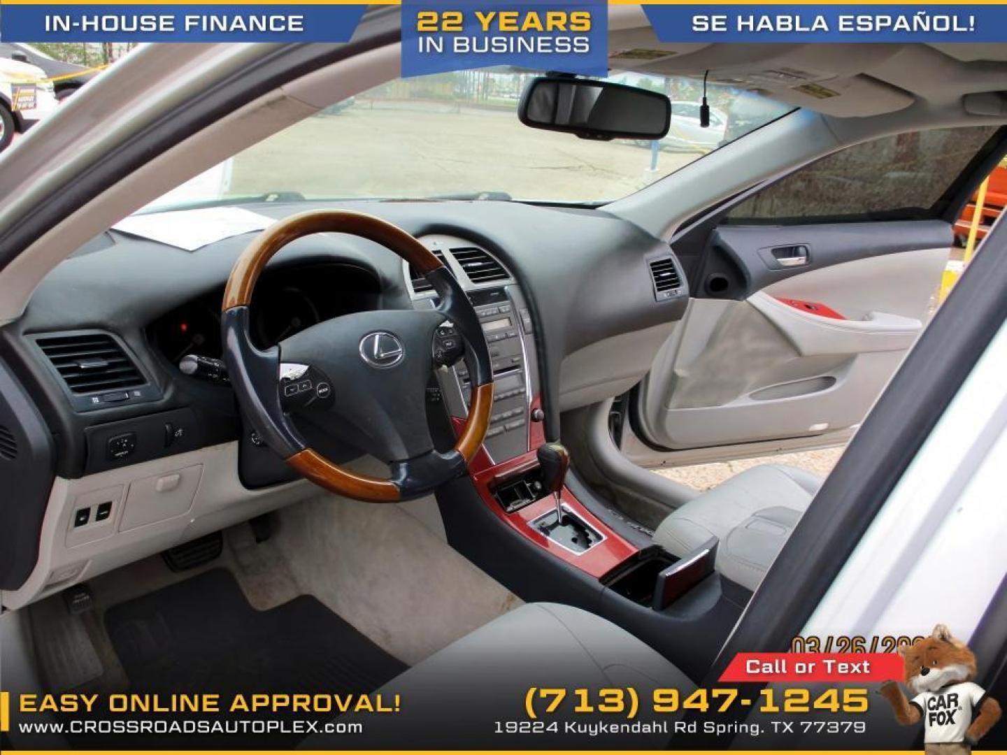 2007 SILVER /GRAY LEXUS ES 350 Sedan (JTHBJ46G472) with an 3.5L V6 DOHC 24V engine, 6-SPEED AUTOMATIC transmission, located at 19224 Kuykendahl Rd, Spring, TX, 77379, (713) 947-1245, 30.049259, -95.491402 - *********************** JUST HIT THE LOT 2007 LEXUS ES330 *************************** IF YOU ARE IN THE MARKET FOR A LUXURY SEDAN, LOOK NO FURTHER!! THIS LEXUS IS IN PRISTINE CONDITION INSIDE AND OUTSIDE. EQUIPPED WITH A V6 MOTOR JUST ENOUGHT HORSEPOWER THAT YOU WILL NEED!! NON SMOKER INSIDE WITH - Photo#6