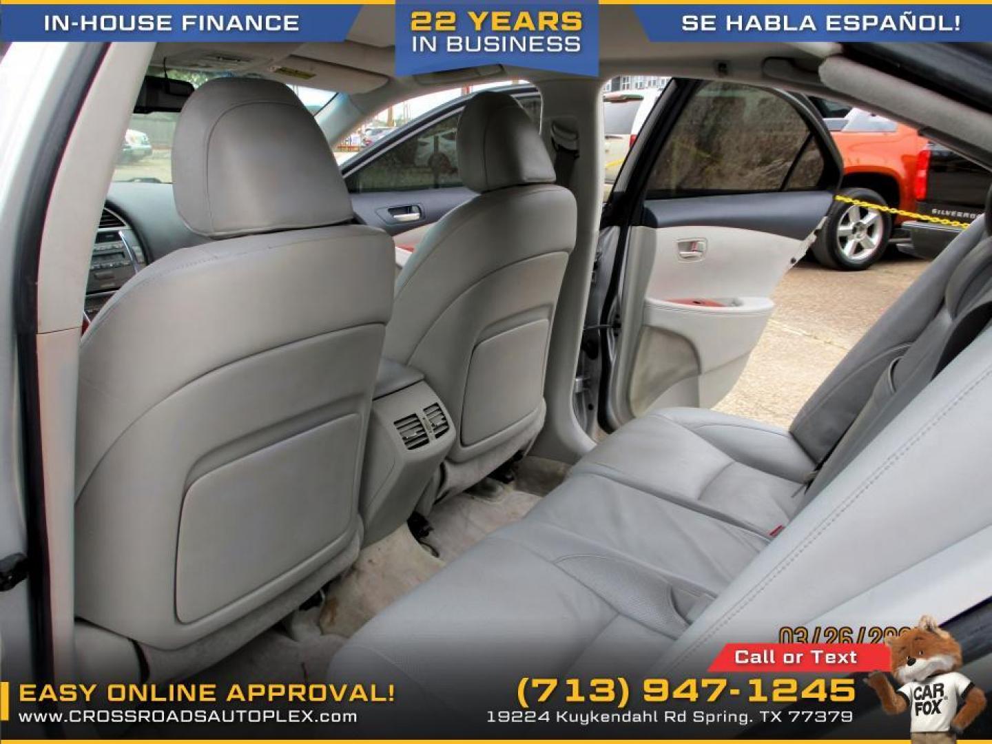2007 SILVER /GRAY LEXUS ES 350 Sedan (JTHBJ46G472) with an 3.5L V6 DOHC 24V engine, 6-SPEED AUTOMATIC transmission, located at 19224 Kuykendahl Rd, Spring, TX, 77379, (713) 947-1245, 30.049259, -95.491402 - *********************** JUST HIT THE LOT 2007 LEXUS ES330 *************************** IF YOU ARE IN THE MARKET FOR A LUXURY SEDAN, LOOK NO FURTHER!! THIS LEXUS IS IN PRISTINE CONDITION INSIDE AND OUTSIDE. EQUIPPED WITH A V6 MOTOR JUST ENOUGHT HORSEPOWER THAT YOU WILL NEED!! NON SMOKER INSIDE WITH - Photo#7