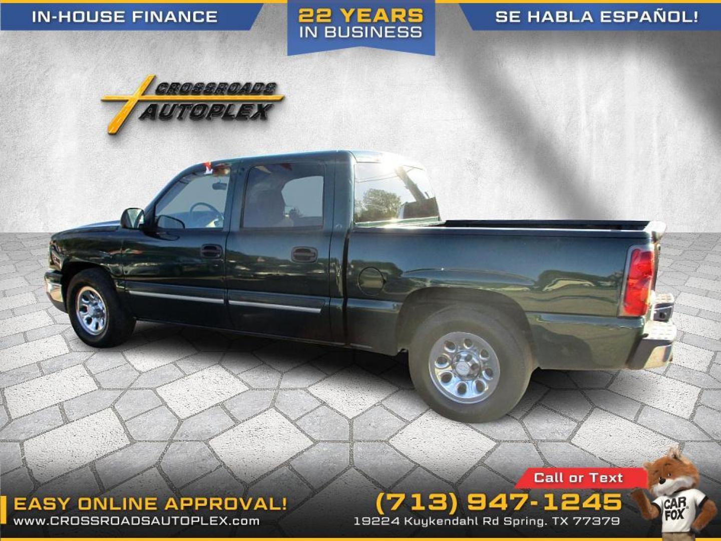 2006 GREEN CHEVROLET SILVERADO 1500 LS2 Crew Cab 2WD (2GCEC13Z361) with an 5.3L V8 OHV 16V FFV engine, 4-SPEED AUTOMATIC transmission, located at 19224 Kuykendahl Rd, Spring, TX, 77379, (713) 947-1245, 30.049259, -95.491402 - NEW ARRIVAL CHEVROLET SILVERADO CREW CAB PICKUP!! THIS IS A MUST SEE, 4DR CREW CAB, CLOTH INTERIOR WITH NO STAINS AND CUTS, GREAT MILEAGE, ENGINE AND TRANSMISSION RUNS SMOOTH AND FUNCTIONS PROPERLY, ICE COLD A/C, PASSED OUR MULTI-POINT INSPECTION AND READY FOR DELIVERY! ALMOST NEW TIRES AND EXTERIOR - Photo#1