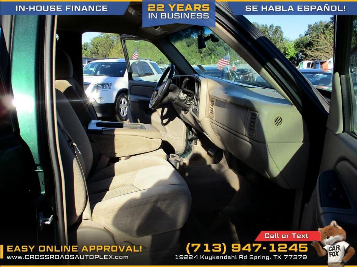 2006 GREEN CHEVROLET SILVERADO 1500 LS2 Crew Cab 2WD (2GCEC13Z361) with an 5.3L V8 OHV 16V FFV engine, 4-SPEED AUTOMATIC transmission, located at 19224 Kuykendahl Rd, Spring, TX, 77379, (713) 947-1245, 30.049259, -95.491402 - NEW ARRIVAL CHEVROLET SILVERADO CREW CAB PICKUP!! THIS IS A MUST SEE, 4DR CREW CAB, CLOTH INTERIOR WITH NO STAINS AND CUTS, GREAT MILEAGE, ENGINE AND TRANSMISSION RUNS SMOOTH AND FUNCTIONS PROPERLY, ICE COLD A/C, PASSED OUR MULTI-POINT INSPECTION AND READY FOR DELIVERY! ALMOST NEW TIRES AND EXTERIOR - Photo#9