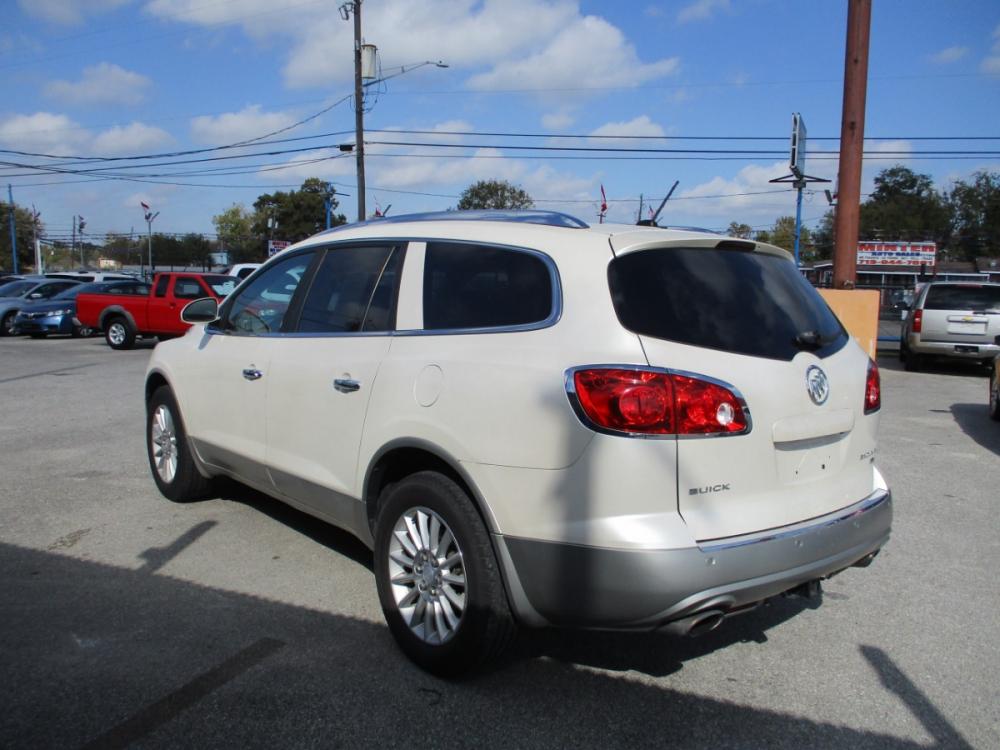 2010 WHITE BUICK ENCLAVE CXL 2XL FWD (5GALRCED0AJ) with an 3.6L V6 DOHC 24V engine, 6-SPEED AUTOMATIC OVERDRIVE transmission, located at 310 Spencer Hwy, South Houston, TX, 77587, (713) 947-1245, 29.664383, -95.228897 - The first thing you’ll feel in the mid-size Enclave is a sense of openness. A “low and away” instrument panel keeps controls easily within reach. Premium materials, cloth-appointed seating, warm wood tones and brushed chrome accents create a sophisticated interior. Take comfort in the fact tha - Photo #4
