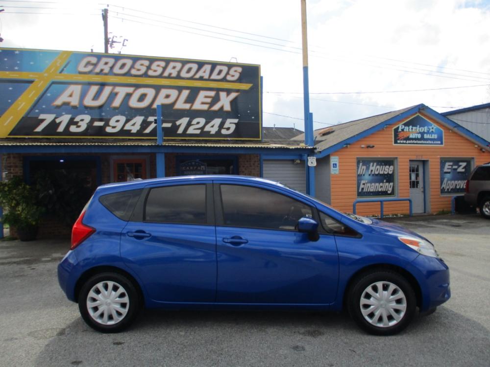 2016 BLUE NISSAN VERSA NOTE S (3N1CE2CP3GL) with an 1.6L L4 DOHC 16V engine, 5-SPEED MANUAL transmission, located at 310 Spencer Hwy, South Houston, TX, 77587, (713) 947-1245, 29.664383, -95.228897 - Photo #1
