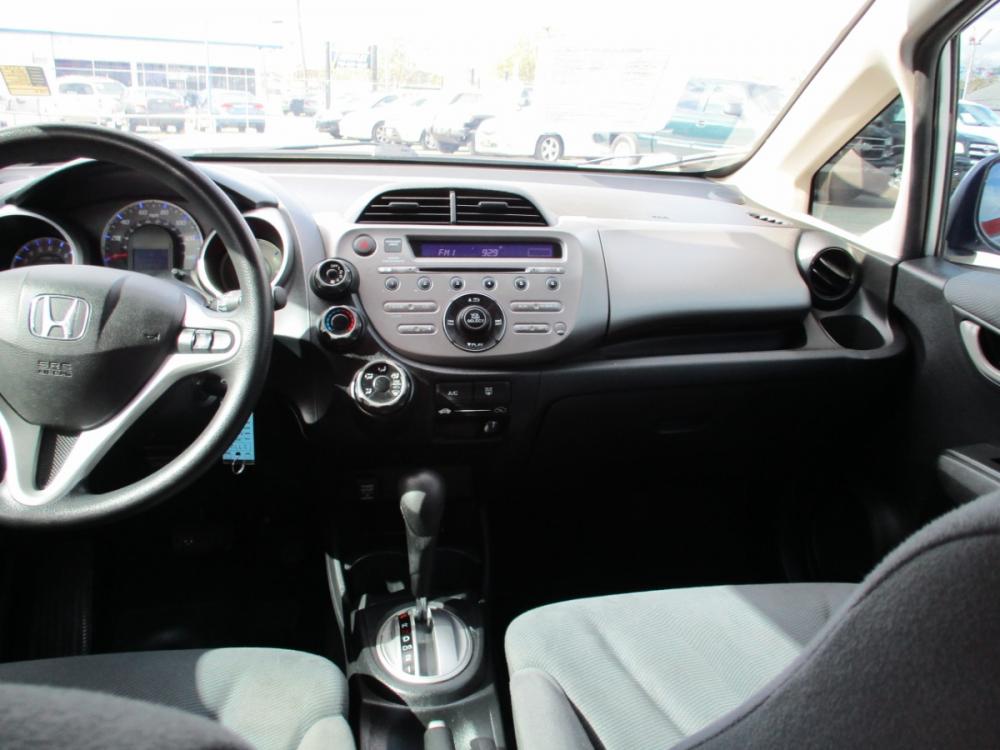 2013 SILVER HONDA FIT 5-Speed AT (JHMGE8H37DC) with an 1.5L L4 SOHC 16V engine, 5-SPEED AUTOMATIC transmission, located at 310 Spencer Hwy, South Houston, TX, 77587, (713) 947-1245, 29.664383, -95.228897 - Photo #9