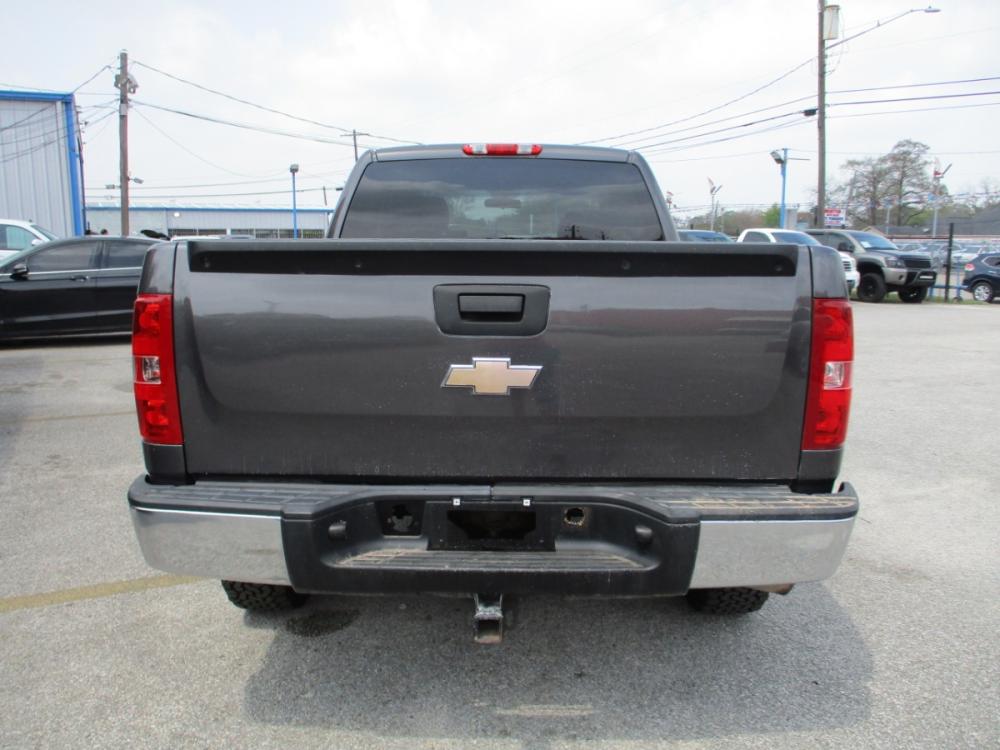 2010 GRAY CHEVROLET SILVERADO 1500 Work Truck Extended Cab 4WD (1GCSKPEA6AZ) with an 4.8L V8 OHV 16V engine, 4-SPEED AUTOMATIC transmission, located at 310 Spencer Hwy, South Houston, TX, 77587, (713) 947-1245, 29.664383, -95.228897 - NEW ARRIVAL CHEVROLET SILVERADO EXT CAB PICKUP!! THIS IS A MUST SEE, 4DR EXT CAB, CLOTH INTERIOR WITH NO STAINS AND CUTS, GREAT MILEAGE, ENGINE AND TRANSMISSION RUNS SMOOTH AND FUNCTIONS PROPERLY, ICE COLD A/C, PASSED OUR MULTI-POINT INSPECTION AND READY FOR DELIVERY! ALMOST NEW TIRES AND EXTERIOR I - Photo #3