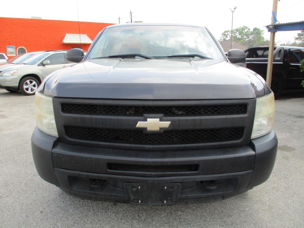 2010 GRAY CHEVROLET SILVERADO 1500 Work Truck Extended Cab 4WD (1GCSKPEA6AZ) with an 4.8L V8 OHV 16V engine, 4-SPEED AUTOMATIC transmission, located at 310 Spencer Hwy, South Houston, TX, 77587, (713) 947-1245, 29.664383, -95.228897 - NEW ARRIVAL CHEVROLET SILVERADO EXT CAB PICKUP!! THIS IS A MUST SEE, 4DR EXT CAB, CLOTH INTERIOR WITH NO STAINS AND CUTS, GREAT MILEAGE, ENGINE AND TRANSMISSION RUNS SMOOTH AND FUNCTIONS PROPERLY, ICE COLD A/C, PASSED OUR MULTI-POINT INSPECTION AND READY FOR DELIVERY! ALMOST NEW TIRES AND EXTERIOR I - Photo #6