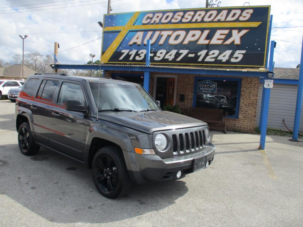 2015 GRAY JEEP PATRIOT Sport 2WD (1C4NJPBAXFD) with an 2.0L L4 DOHC 16V engine, AUTOMATIC transmission, located at 310 Spencer Hwy, South Houston, TX, 77587, (713) 947-1245, 29.664383, -95.228897 - Extra clean! New Inventory! This Jeep Patriot has been very well taken care of. The Jeep Patriot has been a best seller for years due to its reliability and versatility! This car has plenty of life left on it. This car fits our Special Finance Program and qualifies for in-house finance! Come see us - Photo #0