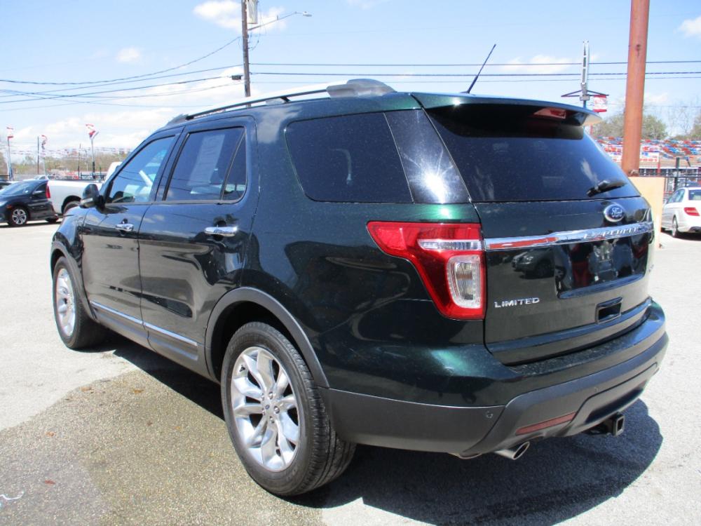 2013 GREEN FORD EXPLORER Limited FWD (1FM5K7F82DG) with an 3.5L V6 DOHC 24V engine, 6-SPEED AUTOMATIC transmission, located at 310 Spencer Hwy, South Houston, TX, 77587, (713) 947-1245, 29.664383, -95.228897 - LOOK WHAT JUST CAME IN INVENTORY, 2013 FORD EXPLORER LIMITED EDITION, THAT IS ONE OF KIND!! QUALIFIES FOR OUR IN-HOUSE FINANCING, ICE COLD A/C , POWER WINDOWS AND LOCKS, GREAT RUNNING ENGINE AND SMOOTH TRANSMISSION, THIS ESCAPE IS READY FOR DELIVERY , IT HAS GONE THROUGH A MULTI-POINT INSPECTIONS W - Photo #4