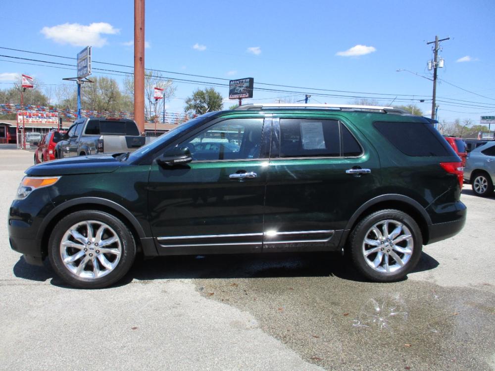 2013 GREEN FORD EXPLORER Limited FWD (1FM5K7F82DG) with an 3.5L V6 DOHC 24V engine, 6-SPEED AUTOMATIC transmission, located at 310 Spencer Hwy, South Houston, TX, 77587, (713) 947-1245, 29.664383, -95.228897 - LOOK WHAT JUST CAME IN INVENTORY, 2013 FORD EXPLORER LIMITED EDITION, THAT IS ONE OF KIND!! QUALIFIES FOR OUR IN-HOUSE FINANCING, ICE COLD A/C , POWER WINDOWS AND LOCKS, GREAT RUNNING ENGINE AND SMOOTH TRANSMISSION, THIS ESCAPE IS READY FOR DELIVERY , IT HAS GONE THROUGH A MULTI-POINT INSPECTIONS W - Photo #5