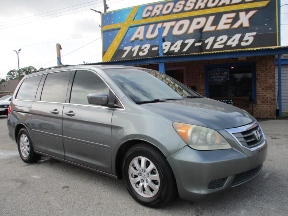 2009 GRAY HONDA ODYSSEY EX-L (5FNRL38679B) with an 3.5L V6 SOHC 24V engine, 5-SPEED AUTOMATIC transmission, located at 310 Spencer Hwy, South Houston, TX, 77587, (713) 947-1245, 29.664383, -95.228897 - Photo #0
