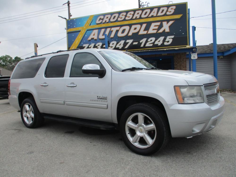 2011 SILVER CHEVROLET SUBURBAN LT 1500 2WD (1GNSCJE09BR) with an 5.3L V8 OHV 16V FFV engine, 6-SPEED AUTOMATIC transmission, located at 310 Spencer Hwy, South Houston, TX, 77587, (713) 947-1245, 29.664383, -95.228897 - LOOK!! NEW ARRIVAL CHEVROLET SUBURBAN LT, THIS SUBURBAN HAS GONE THROUGH LEGACY TRUCKS AND CARS MULTI-POINT INSPECTION AND READY FOR DELIVERY. THIS VEHICLE IS EQUIPPED WITH 3RD SEATING FOR THE WHOLE FAMILY. POWER WINDOWS AND LOCKS, TILT, GREAT SOUND SYSTEM, LEATHER INTERIOR. MOTOR AND TRANSMISSION R - Photo #0