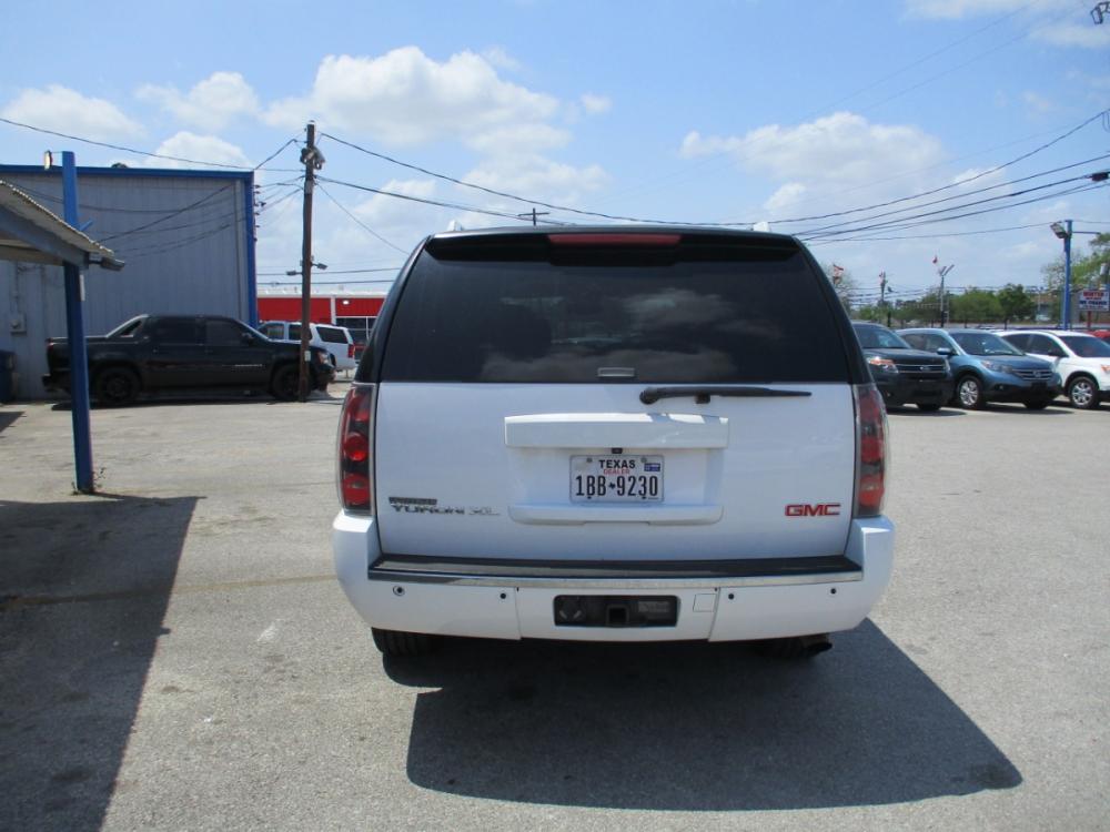 2007 WHITE GMC YUKON DENALI XL AWD (1GKFK66807J) with an 6.2L V8 OHV 16V engine, 4-SPEED AUTOMATIC transmission, located at 310 Spencer Hwy, South Houston, TX, 77587, (713) 947-1245, 29.664383, -95.228897 - LOOK!! NEW ARRIVALGMC YUKON DENALI, THIS DENALI HAS GONE THROUGH CROSSROADS AUTOPLEX MULTI-POINT INSPECTION AND READY FOR DELIVERY. THIS VEHICLE IS EQUIPPED WITH 3RD SEATING FOR THE WHOLE FAMILY. POWER WINDOWS AND LOCKS, TILT, GREAT SOUND SYSTEM, LEATHER INTERIOR. MOTOR AND TRANSMISSION RUNS GREAT A - Photo #3