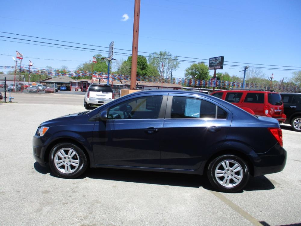 2016 BLUE CHEVROLET SONIC LT Auto Sedan (1G1JC5SH5G4) with an 1.8L L4 DOHC 24V engine, 6-SPEED AUTOMATIC transmission, located at 310 Spencer Hwy, South Houston, TX, 77587, (713) 947-1245, 29.664383, -95.228897 - CHECK ME OUT!! IF YOU ARE LOOKING FOR A GREAT RELIABLE ECONOMY VEHICLE LOOK NO FURTHER!! THIS UNIT QUALIFIES FOR OUR IN-HOUSE FINANCING PROGRAMS. THIS VEHICLE HAS GREAT GAS MILEAGE , CLOTH INTERIOR WITH NO STAINS OR CUTS, 4 CYL, AUTOMATIC TRANSMISSION THAT SHIFTS GREAT, ICE COLD A/C AND ALMOST NEW T - Photo #5