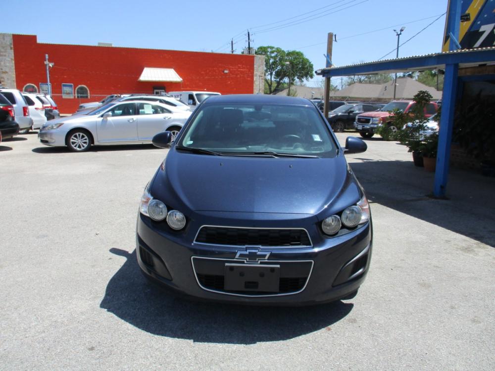 2016 BLUE CHEVROLET SONIC LT Auto Sedan (1G1JC5SH5G4) with an 1.8L L4 DOHC 24V engine, 6-SPEED AUTOMATIC transmission, located at 310 Spencer Hwy, South Houston, TX, 77587, (713) 947-1245, 29.664383, -95.228897 - CHECK ME OUT!! IF YOU ARE LOOKING FOR A GREAT RELIABLE ECONOMY VEHICLE LOOK NO FURTHER!! THIS UNIT QUALIFIES FOR OUR IN-HOUSE FINANCING PROGRAMS. THIS VEHICLE HAS GREAT GAS MILEAGE , CLOTH INTERIOR WITH NO STAINS OR CUTS, 4 CYL, AUTOMATIC TRANSMISSION THAT SHIFTS GREAT, ICE COLD A/C AND ALMOST NEW T - Photo #7