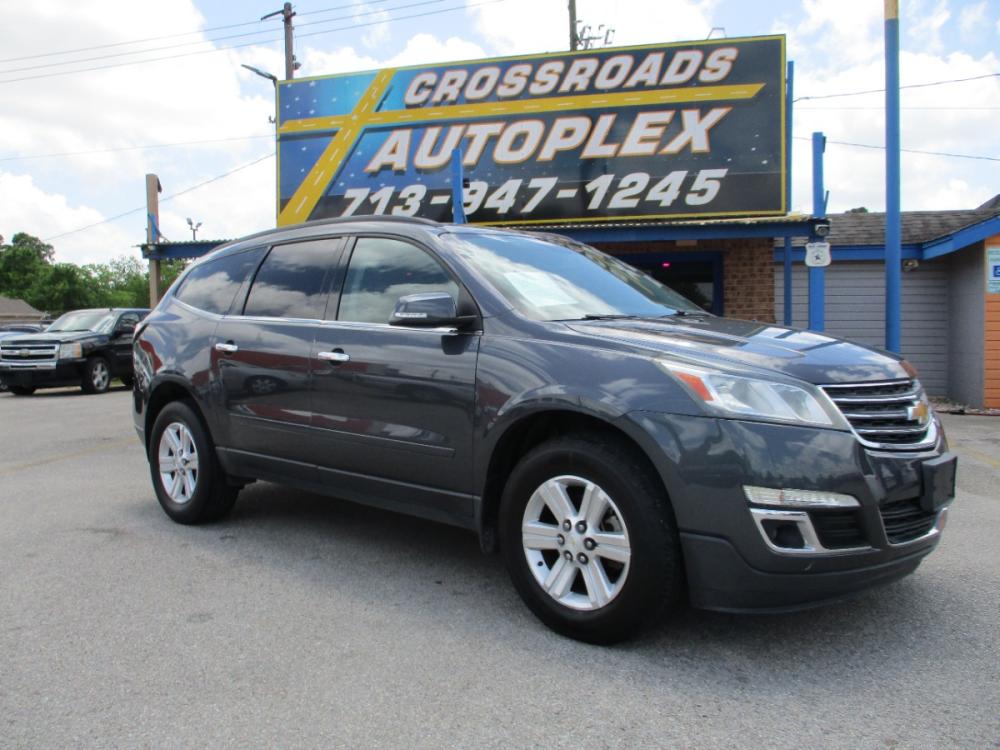 2013 GRAY CHEVROLET TRAVERSE 1LT FWD (1GNKRGKD4DJ) with an 3.6L V6 DOHC 24V engine, 6-SPEED AUTOMATIC transmission, located at 310 Spencer Hwy, South Houston, TX, 77587, (713) 947-1245, 29.664383, -95.228897 - This 2013 Chevrolet Traverse is the complete package! It brings the SUV fan and luxury together as one! Today Chevrolet lets you have luxury without having to sacrifice your space! This mid-size SUV has great appeal and will not last long! Come check us out today! Crossroads Autoplex is a family run - Photo #0