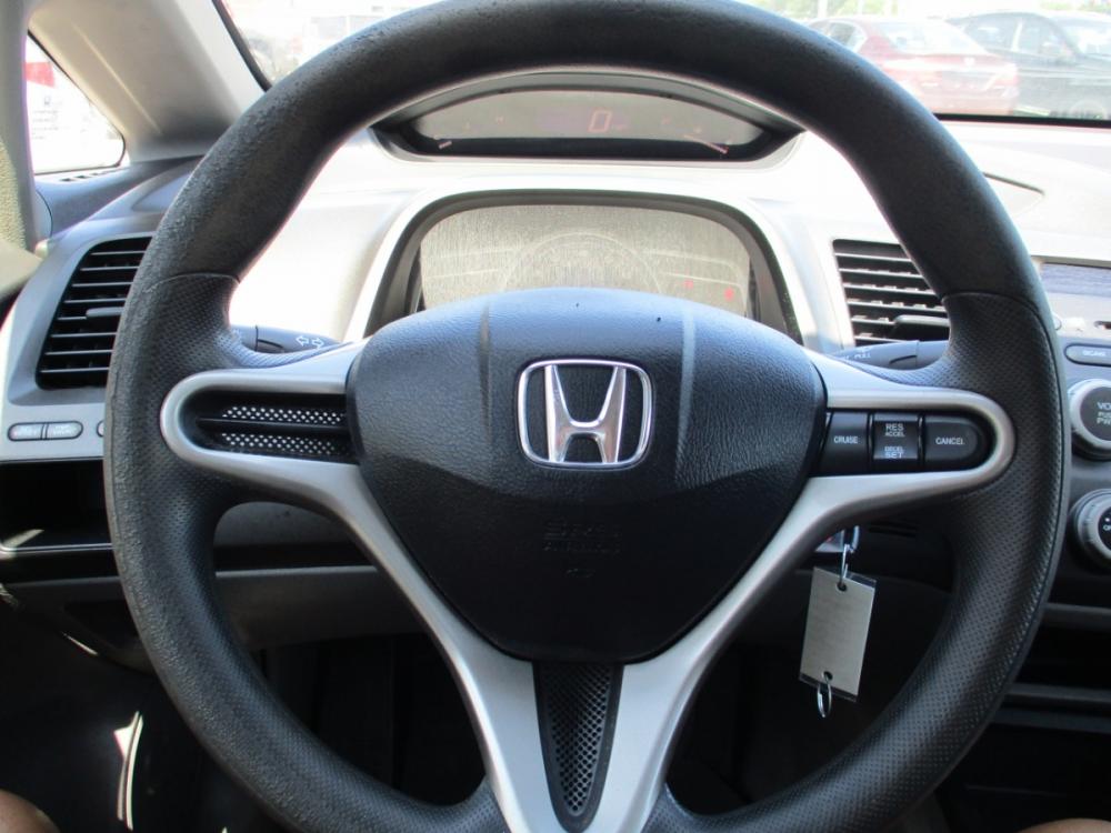 2010 GRAY HONDA CIVIC LX Sedan 5-Speed AT (19XFA1F53AE) with an 1.8L L4 SOHC 16V engine, 5-SPEED AUTOMATIC transmission, located at 310 Spencer Hwy, South Houston, TX, 77587, (713) 947-1245, 29.664383, -95.228897 - Photo #13