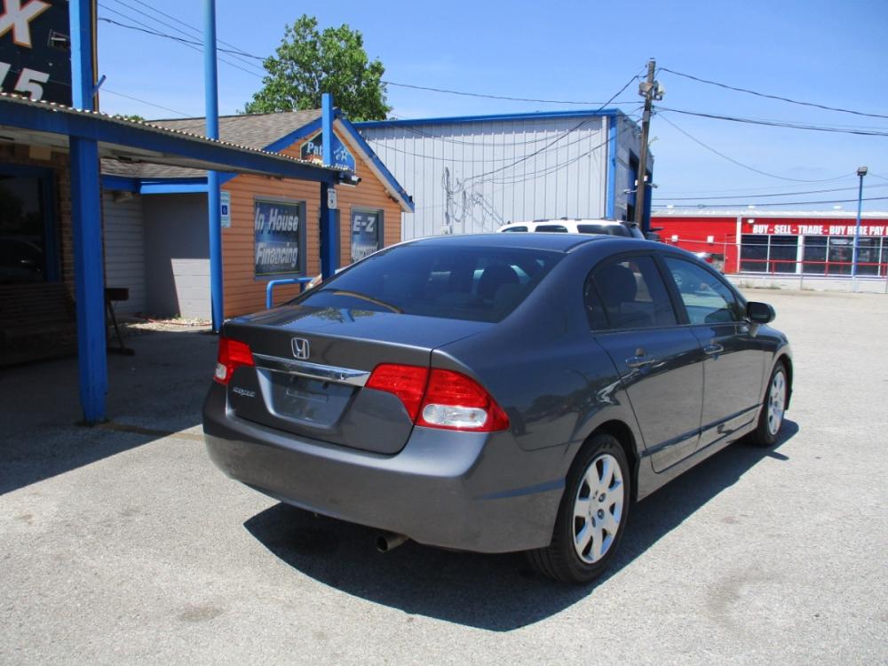 2010 GRAY HONDA CIVIC LX Sedan 5-Speed AT (19XFA1F53AE) with an 1.8L L4 SOHC 16V engine, 5-SPEED AUTOMATIC transmission, located at 310 Spencer Hwy, South Houston, TX, 77587, (713) 947-1245, 29.664383, -95.228897 - Photo #2
