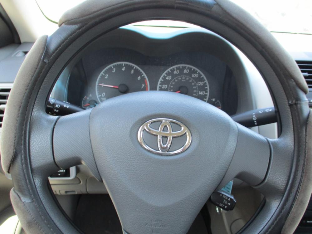 2009 SILVER TOYOTA COROLLA Base 4-Speed AT (1NXBU40E89Z) with an 1.8L L4 DOHC 16V engine, 4-SPEED AUTOMATIC transmission, located at 310 Spencer Hwy, South Houston, TX, 77587, (713) 947-1245, 29.664383, -95.228897 - Photo #15