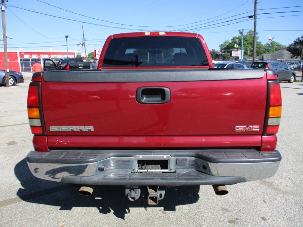 2004 RED GMC SIERRA 1500 Work Truck Ext. Cab Long Bed 2WD (2GTEC19V641) with an 4.8L V8 OHV 16V engine, 4-SPEED AUTOMATIC transmission, located at 310 Spencer Hwy, South Houston, TX, 77587, (713) 947-1245, 29.664383, -95.228897 - NEW ARRIVAL CHEVROLET SILVERADO EXT CAB PICKUP!! THIS IS A MUST SEE, 4DR EXT CAB, CLOTH INTERIOR WITH NO STAINS AND CUTS, GREAT MILEAGE, ENGINE AND TRANSMISSION RUNS SMOOTH AND FUNCTIONS PROPERLY, ICE COLD A/C, PASSED OUR MULTI-POINT INSPECTION AND READY FOR DELIVERY! ALMOST NEW TIRES AND EXTERIOR I - Photo #3