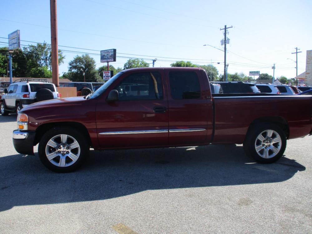 2004 RED GMC SIERRA 1500 Work Truck Ext. Cab Long Bed 2WD (2GTEC19V641) with an 4.8L V8 OHV 16V engine, 4-SPEED AUTOMATIC transmission, located at 310 Spencer Hwy, South Houston, TX, 77587, (713) 947-1245, 29.664383, -95.228897 - NEW ARRIVAL CHEVROLET SILVERADO EXT CAB PICKUP!! THIS IS A MUST SEE, 4DR EXT CAB, CLOTH INTERIOR WITH NO STAINS AND CUTS, GREAT MILEAGE, ENGINE AND TRANSMISSION RUNS SMOOTH AND FUNCTIONS PROPERLY, ICE COLD A/C, PASSED OUR MULTI-POINT INSPECTION AND READY FOR DELIVERY! ALMOST NEW TIRES AND EXTERIOR I - Photo #6