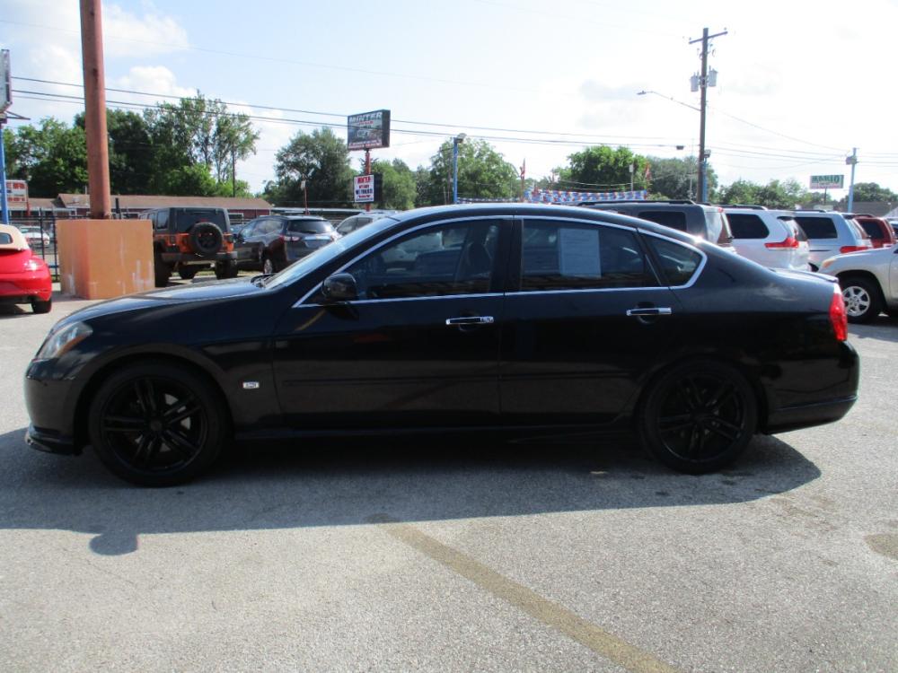 2007 BLACK INFINITI M 45 Sedan (JNKBY01E87M) with an 4.5L V8 DOHC 32V engine, 5-SPEED AUTOMATIC transmission, located at 310 Spencer Hwy, South Houston, TX, 77587, (713) 947-1245, 29.664383, -95.228897 - Wow, this Infiniti unit is designed to enrich and crafted to perform. The premium automotive machinery is Premium after market only part of a premium automotive experience. Ice cold Ac, great mileage- Non smoker vehicle . An amazing Bose premium audio system with 8-inch display. It, clean with it's - Photo #5