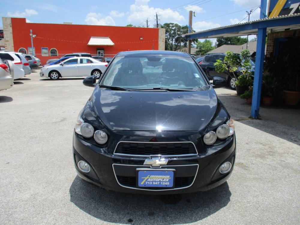 2012 BLACK CHEVROLET SONIC 2LT Sedan (1G1JC5SH9C4) with an 1.8L L4 DOHC 24V engine, 6-SPEED AUTOMATIC transmission, located at 310 Spencer Hwy, South Houston, TX, 77587, (713) 947-1245, 29.664383, -95.228897 - Photo #7