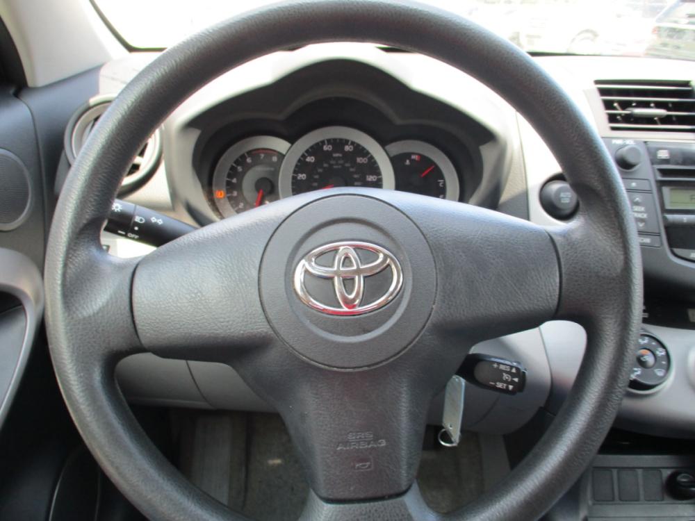2006 BLUE TOYOTA RAV4 Base I4 2WD (JTMZD33V966) with an 2.4L L4 DOHC 16V engine, 4-SPEED AUTOMATIC transmission, located at 310 Spencer Hwy, South Houston, TX, 77587, (713) 947-1245, 29.664383, -95.228897 - 2006 TOYOTA RAV 4 ------- NEW ARRIVAL------ GREAT GAS MILEAGE WITH A TOYOTA ENGINE------- NEW TO INVENTORY !!, XTRA CLEAN VEHICLE WITH ALMOST NEW INTERIOR, NON SMOKER VEHICLE NO CUTS,STAINS,BURNS. EXTERIOR IS EQUALLY AS NICE . NO DOOR DINGS, THIS UNIT TRULY IS IN PRESTINE CONDITION IN AND OUT. T - Photo #14