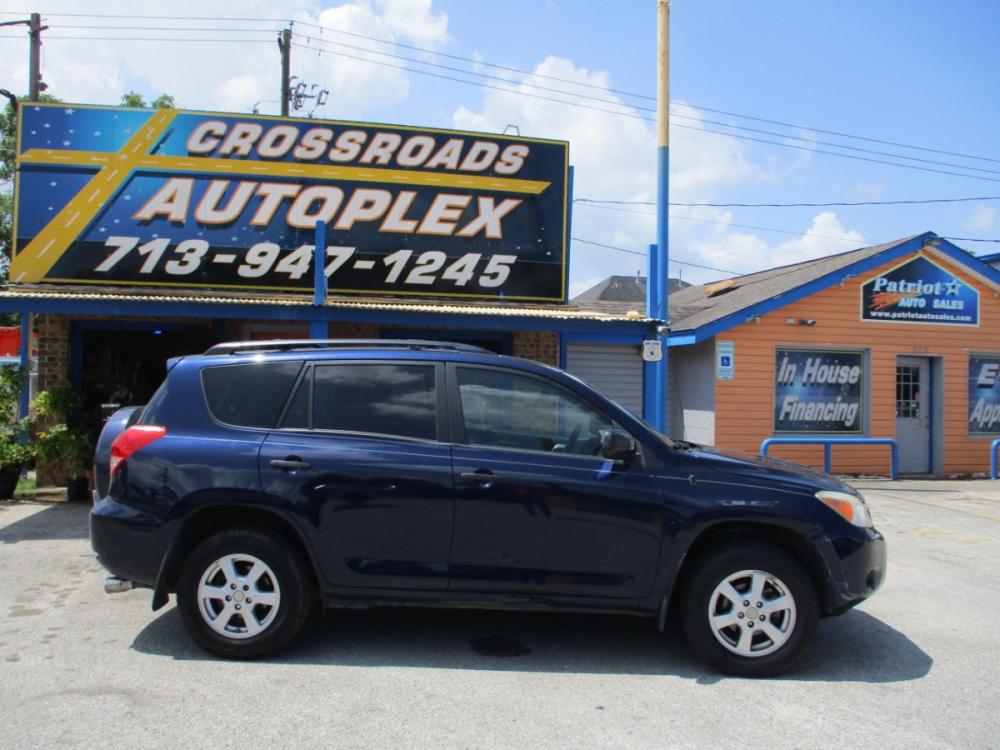 2006 BLUE TOYOTA RAV4 Base I4 2WD (JTMZD33V966) with an 2.4L L4 DOHC 16V engine, 4-SPEED AUTOMATIC transmission, located at 310 Spencer Hwy, South Houston, TX, 77587, (713) 947-1245, 29.664383, -95.228897 - 2006 TOYOTA RAV 4 ------- NEW ARRIVAL------ GREAT GAS MILEAGE WITH A TOYOTA ENGINE------- NEW TO INVENTORY !!, XTRA CLEAN VEHICLE WITH ALMOST NEW INTERIOR, NON SMOKER VEHICLE NO CUTS,STAINS,BURNS. EXTERIOR IS EQUALLY AS NICE . NO DOOR DINGS, THIS UNIT TRULY IS IN PRESTINE CONDITION IN AND OUT. T - Photo #1