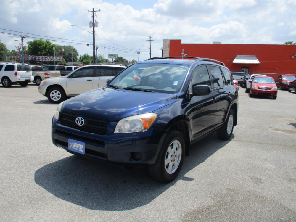 2006 BLUE TOYOTA RAV4 Base I4 2WD (JTMZD33V966) with an 2.4L L4 DOHC 16V engine, 4-SPEED AUTOMATIC transmission, located at 310 Spencer Hwy, South Houston, TX, 77587, (713) 947-1245, 29.664383, -95.228897 - 2006 TOYOTA RAV 4 ------- NEW ARRIVAL------ GREAT GAS MILEAGE WITH A TOYOTA ENGINE------- NEW TO INVENTORY !!, XTRA CLEAN VEHICLE WITH ALMOST NEW INTERIOR, NON SMOKER VEHICLE NO CUTS,STAINS,BURNS. EXTERIOR IS EQUALLY AS NICE . NO DOOR DINGS, THIS UNIT TRULY IS IN PRESTINE CONDITION IN AND OUT. T - Photo #6