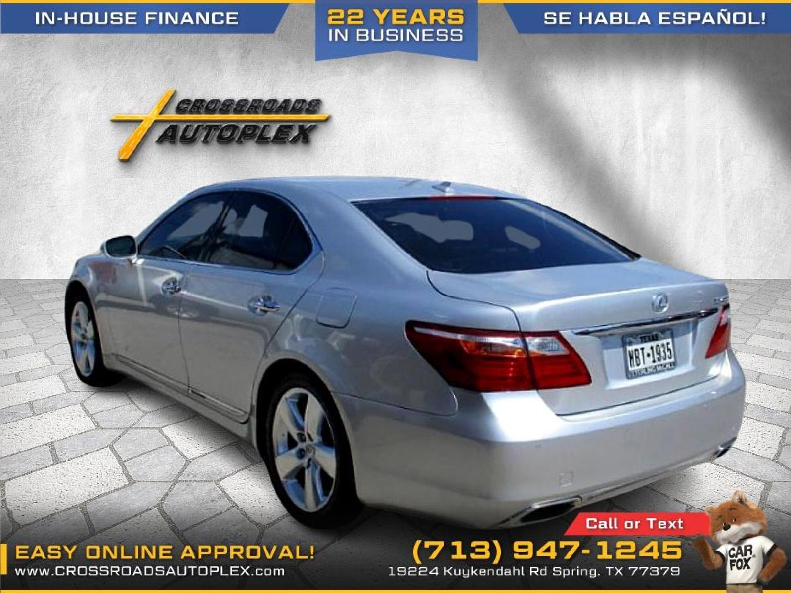 2012 SILVER LEXUS LS 460 Luxury Sedan (JTHBL5EF9C5) with an 4.6L V8 DOHC 32V engine, 8-SPEED AUTOMATIC transmission, located at 19224 Kuykendahl Rd, Spring, TX, 77379, (713) 947-1245, 30.049259, -95.491402 - *********************** JUST HIT THE LOT 2012 LEXUS LS460 *************************** IF YOU ARE IN THE MARKET FOR A LUXURY SEDAN, LOOK NO FURTHER!! THIS LEXUS IS IN PRISTINE CONDITION INSIDE AND OUTSIDE. EQUIPPED WITH A V6 MOTOR JUST ENOUGHT HORSEPOWER THAT YOU WILL NEED!! NON SMOKER INSIDE WITH - Photo #4