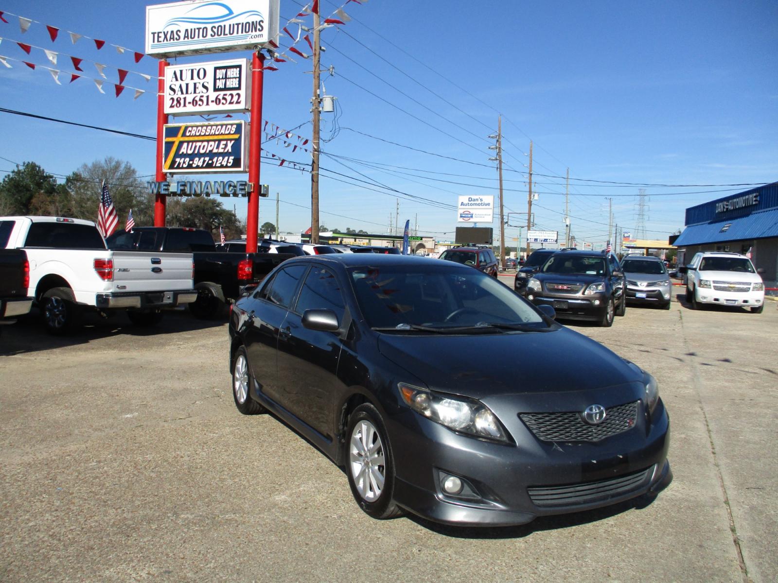 2012 GRAY TOYOTA CAMRY SE (4T1BF1FK6CU) with an 2.5L L4 DOHC 16V engine, 6-SPEED AUTOMATIC transmission, located at 19224 Kuykendahl Rd, Spring, TX, 77379, (713) 947-1245, 30.049259, -95.491402 - LIKE NEW CONDITION! QUALIFIES FOR "IN-HOUSE"FINANCING!!! THIS UNIT IS A MUST SEE, VERY CLEAN INSIDE & OUT, AUTOMATIC, COLD A/C SERVICED AND MAINTAINED, CARPETS AND SEATS ARE FREE OF SOILS AND STAINS, A NON-SMOKER, ENGINE HAS BEEN SERVICE AND TRANSMISSION SHIFTS SMOOTH. WE HAVE ALL TYPES OF FINANCING - Photo #0