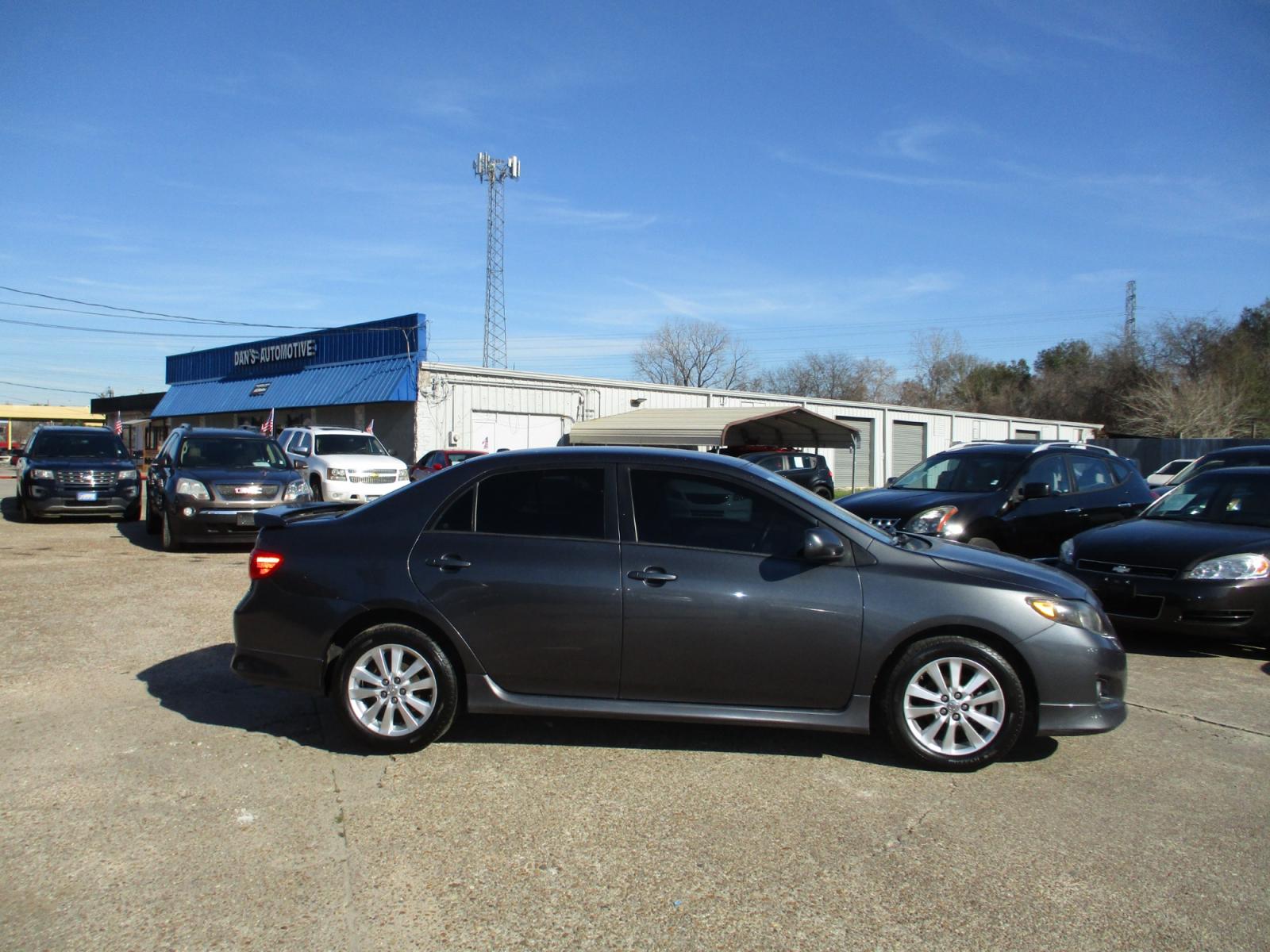 2012 GRAY TOYOTA CAMRY SE (4T1BF1FK6CU) with an 2.5L L4 DOHC 16V engine, 6-SPEED AUTOMATIC transmission, located at 19224 Kuykendahl Rd, Spring, TX, 77379, (713) 947-1245, 30.049259, -95.491402 - LIKE NEW CONDITION! QUALIFIES FOR "IN-HOUSE"FINANCING!!! THIS UNIT IS A MUST SEE, VERY CLEAN INSIDE & OUT, AUTOMATIC, COLD A/C SERVICED AND MAINTAINED, CARPETS AND SEATS ARE FREE OF SOILS AND STAINS, A NON-SMOKER, ENGINE HAS BEEN SERVICE AND TRANSMISSION SHIFTS SMOOTH. WE HAVE ALL TYPES OF FINANCING - Photo #1
