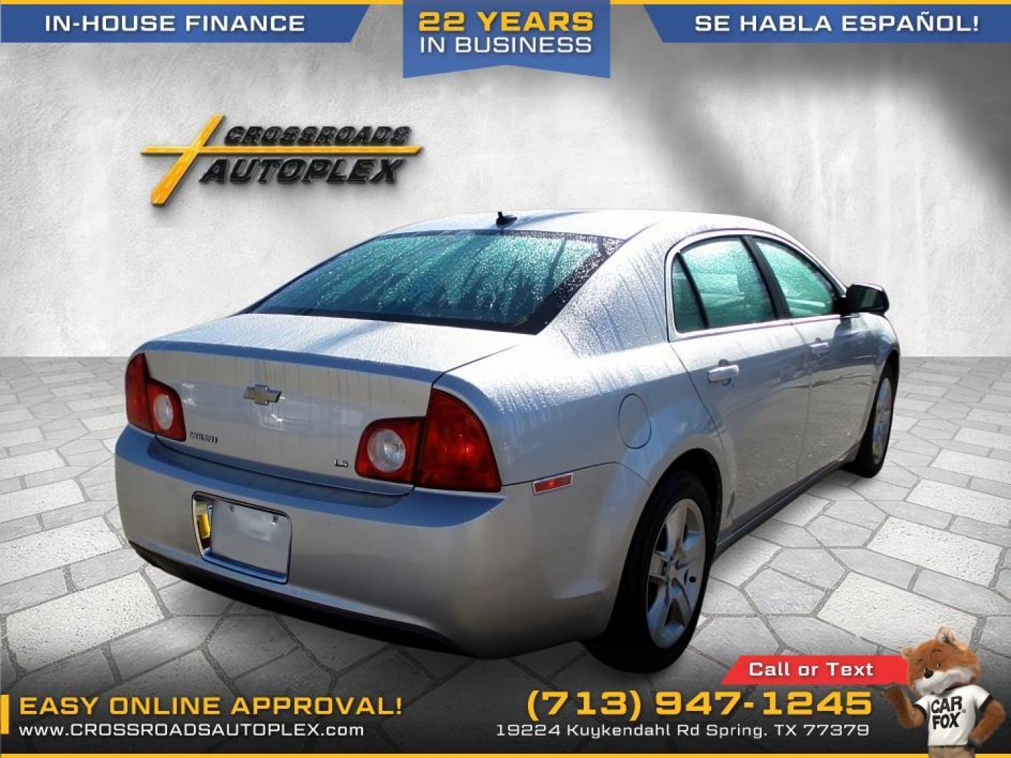2009 SILVER CHEVROLET MALIBU LS (1G1ZG57BX9F) with an 2.4L L4 DOHC 16V engine, 4-SPEED AUTOMATIC transmission, located at 19224 Kuykendahl Rd, Spring, TX, 77379, (713) 947-1245, 30.049259, -95.491402 - NEW ARRIVAL! LOW MILES! This 2009 Chevrolet Malibu is pristine condition and been very well taken care of. It is the first year of this new body style for the Malibu that it is as sharp looking as the brand new ones. This car is a perfect fit for a small family while still getting you up to 34 mile - Photo#2