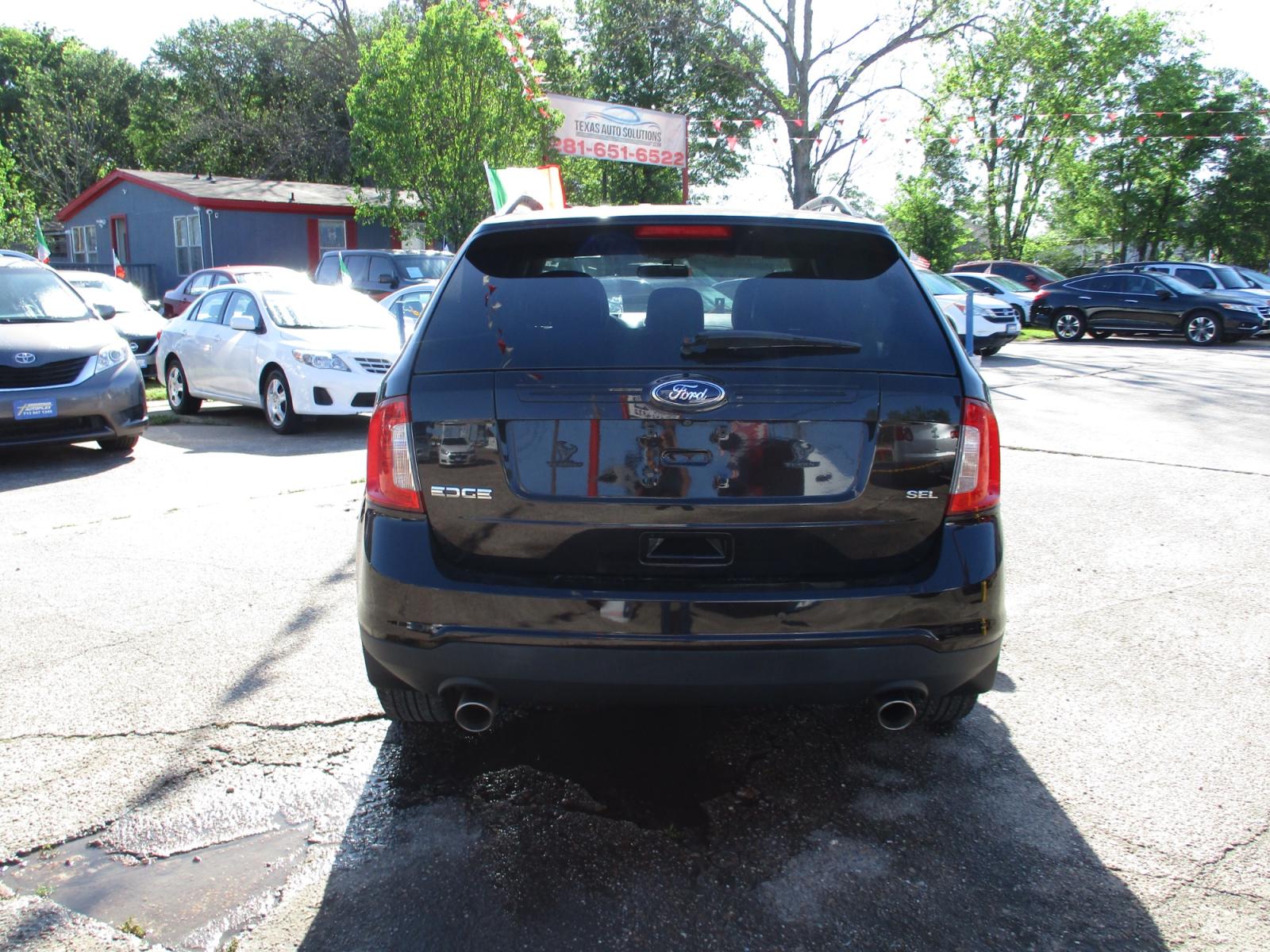 2013 BLACK /GRAY FORD EDGE SEL FWD (2FMDK3JC5DB) with an 3.5L V6 DOHC 24V engine, 6-SPEED AUTOMATIC transmission, located at 19224 Kuykendahl Rd, Spring, TX, 77379, (713) 947-1245, 30.049259, -95.491402 - Photo #3