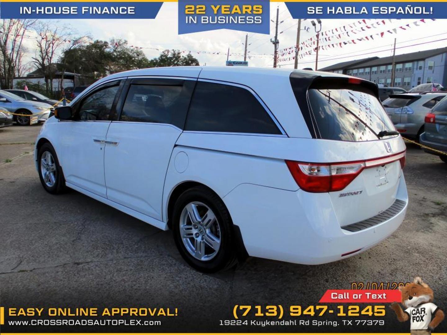 2011 WHITE /GRAY HONDA ODYSSEY Touring (5FNRL5H90BB) with an 3.5L V6 SOHC 24V engine, 5-SPEED AUTOMATIC transmission, located at 19224 Kuykendahl Rd, Spring, TX, 77379, (713) 947-1245, 30.049259, -95.491402 - used car loans/financing to South Houston TX, Pasadena TX, Galena Park TX, Jacinto City TX, Deer Park TX, Pearland TX, Cloverleaf TX, Friendswood TX, Houston TX, Channelview TX, Webster TX, West University Place TX, La Porte TX, League City TX, The Woodlands TX, Cypress TX, Spring TX Bellaire TX & S - Photo#2