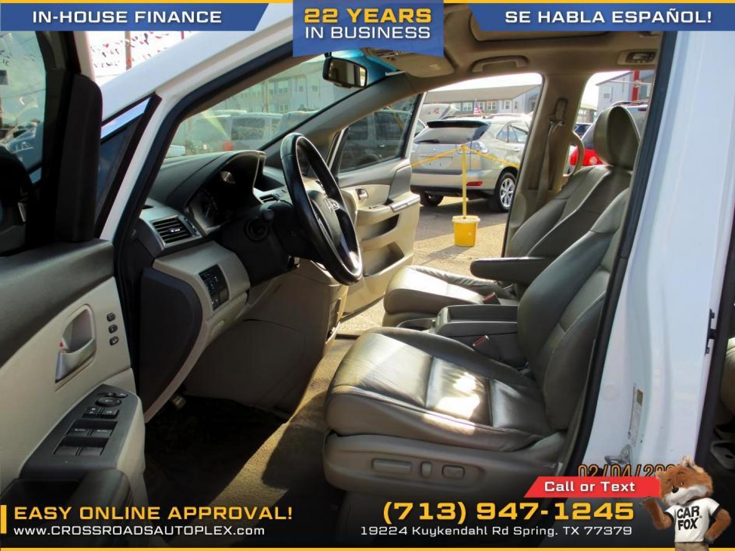 2011 WHITE /GRAY HONDA ODYSSEY Touring (5FNRL5H90BB) with an 3.5L V6 SOHC 24V engine, 5-SPEED AUTOMATIC transmission, located at 19224 Kuykendahl Rd, Spring, TX, 77379, (713) 947-1245, 30.049259, -95.491402 - used car loans/financing to South Houston TX, Pasadena TX, Galena Park TX, Jacinto City TX, Deer Park TX, Pearland TX, Cloverleaf TX, Friendswood TX, Houston TX, Channelview TX, Webster TX, West University Place TX, La Porte TX, League City TX, The Woodlands TX, Cypress TX, Spring TX Bellaire TX & S - Photo#6