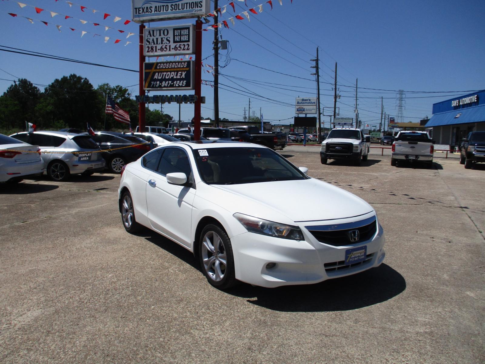 2012 WHITE HONDA ACCORD EX-L V6 Coupe AT (1HGCS2B88CA) with an 3.5L V6 SOHC 24V engine, 5-SPEED AUTOMATIC transmission, located at 19224 Kuykendahl Rd, Spring, TX, 77379, (713) 947-1245, 30.049259, -95.491402 - This Honda Accord is a great example of leading-edge combination of killer looks, next-big-thing technology and huge driving fun. Civic embodies our safety for everyone philosophy. Bottom line is it is clean with a lot of options, it's safe with our 24-point multi-inspection by our ASE Certified tec - Photo #0